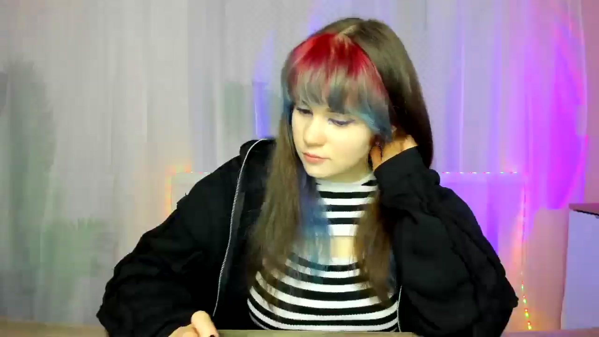Gallery image thumbnail from ChloeQueen's myfreecams stream on, 02/16/2025, 10:00 image 9 of 20