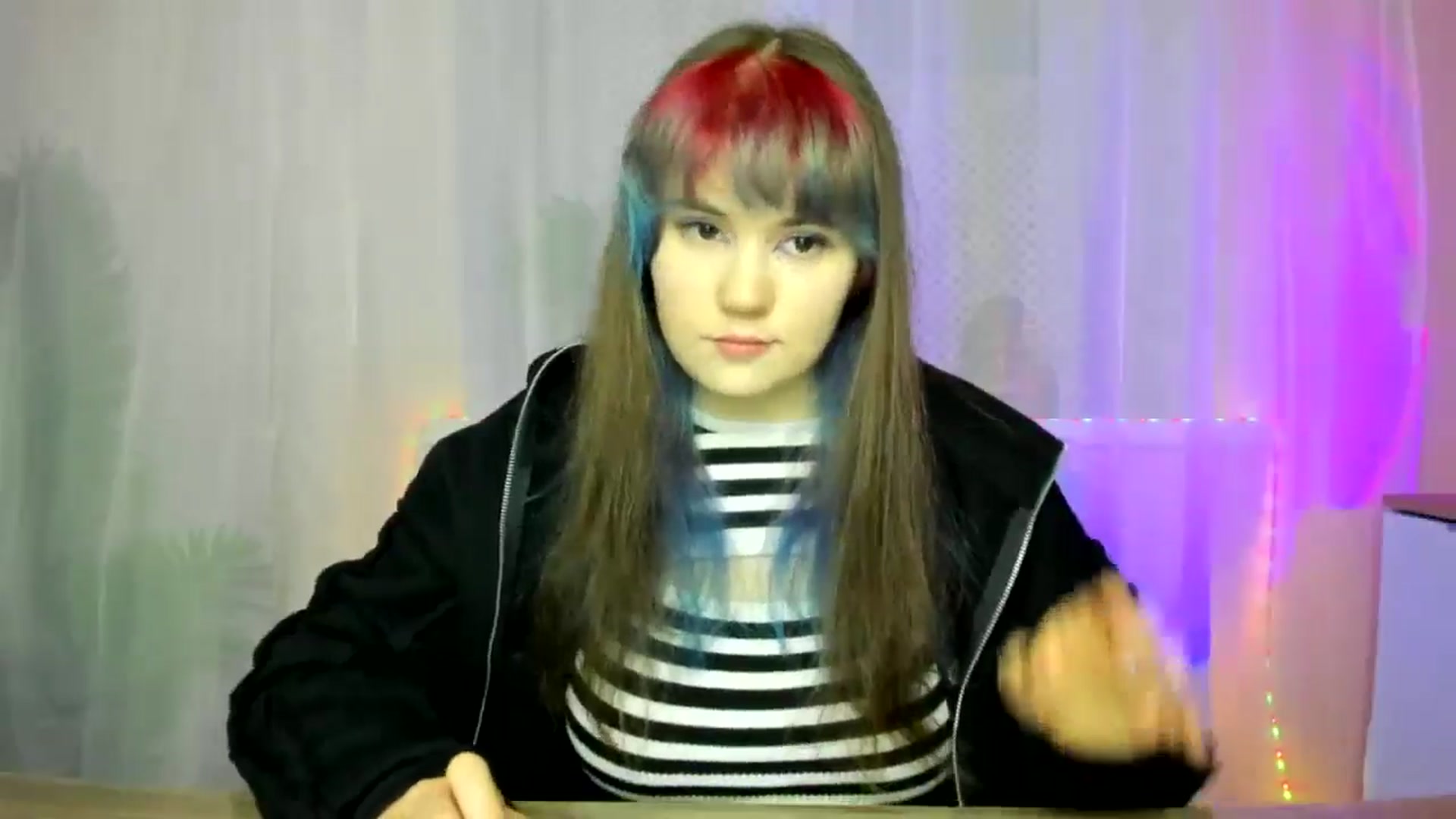 Gallery image thumbnail from ChloeQueen's myfreecams stream on, 02/16/2025, 10:00 image 5 of 20