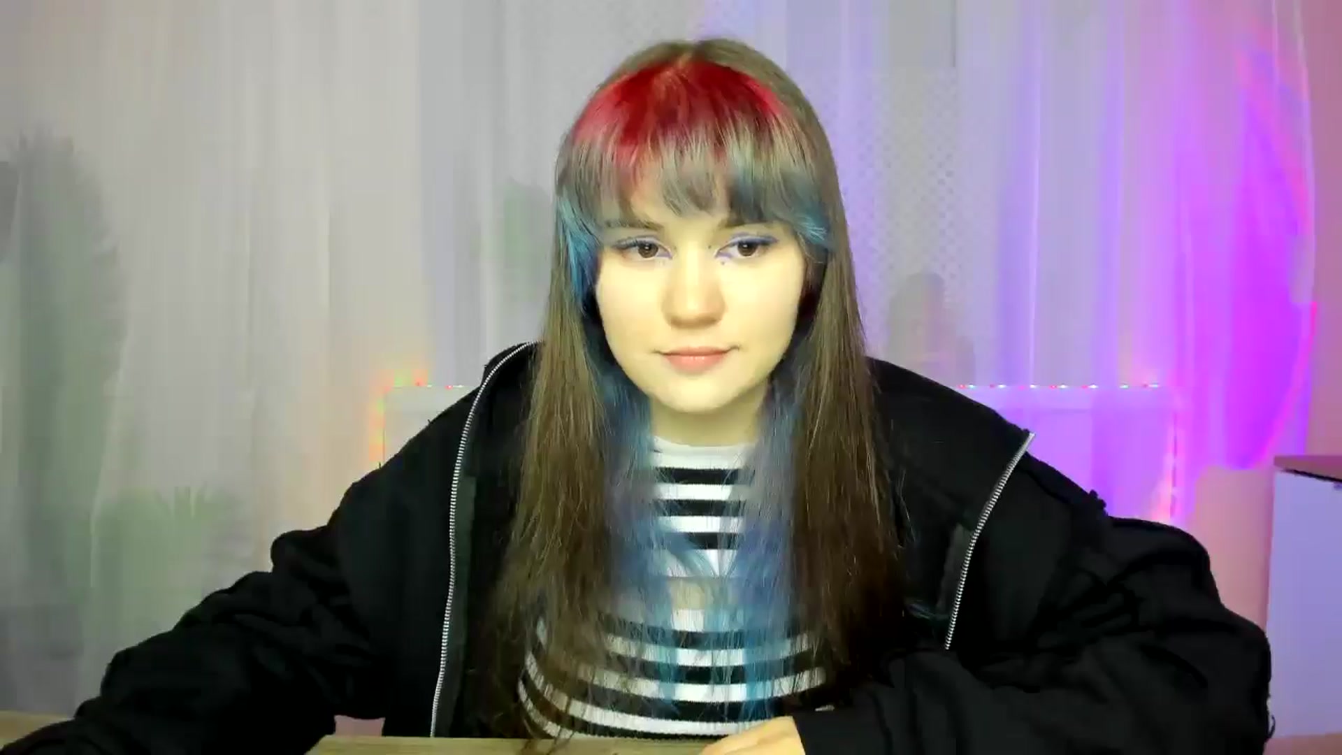 Gallery image thumbnail from ChloeQueen's myfreecams stream on, 02/16/2025, 10:13 image 7 of 20