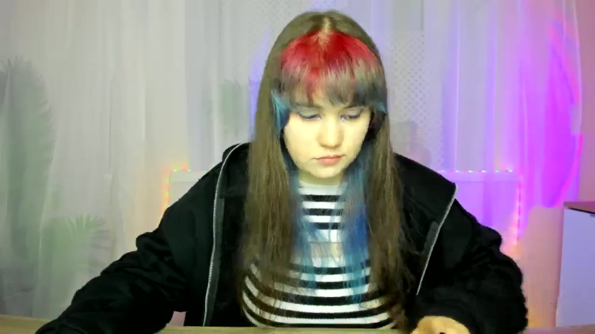 Gallery image thumbnail from ChloeQueen's myfreecams stream on, 02/16/2025, 10:13 image 14 of 20