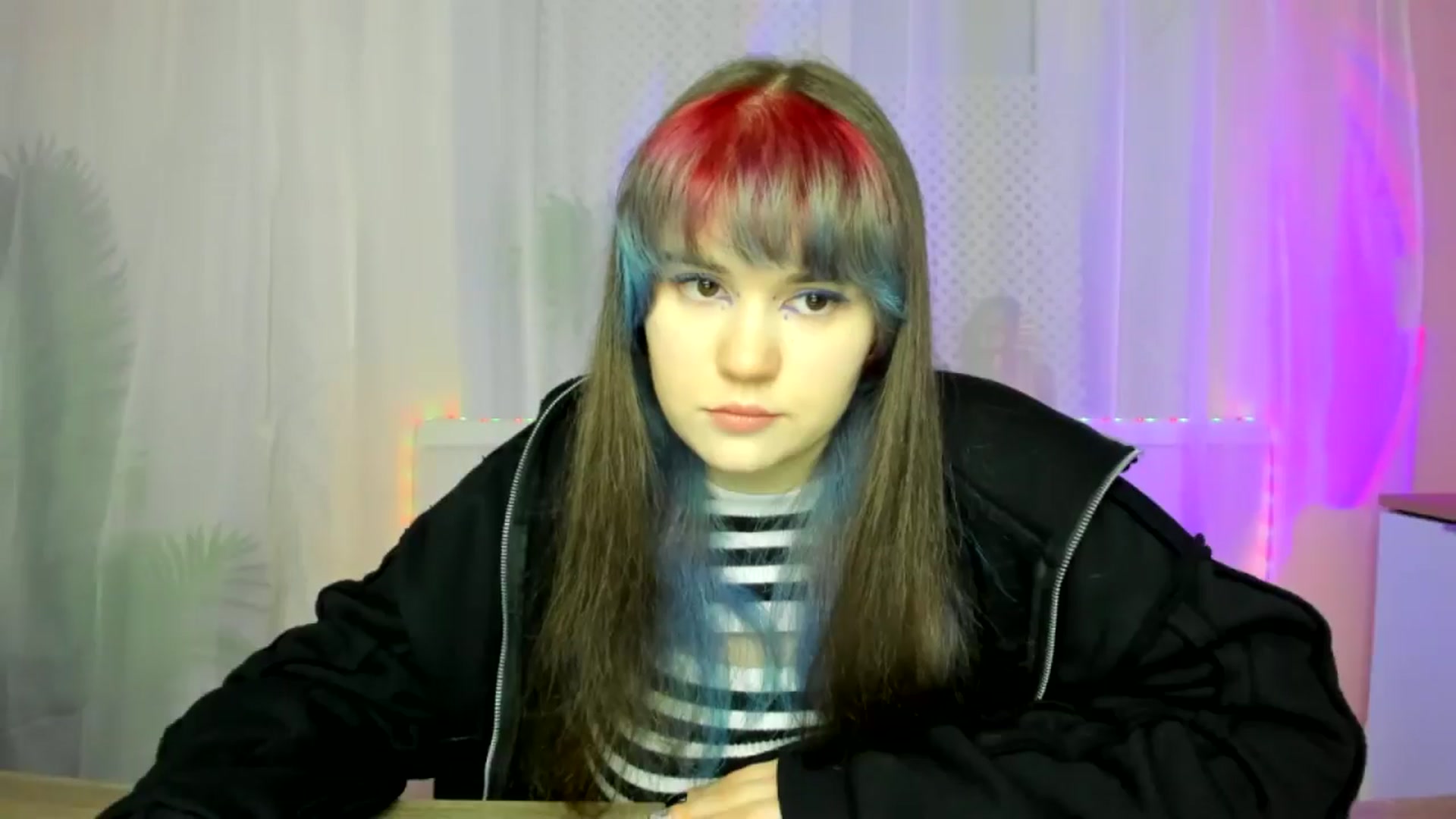Gallery image thumbnail from ChloeQueen's myfreecams stream on, 02/16/2025, 10:13 image 20 of 20