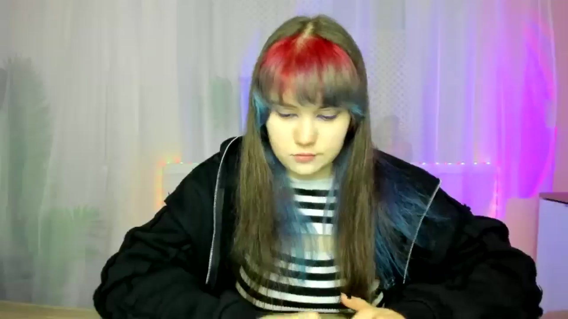 Gallery image thumbnail from ChloeQueen's myfreecams stream on, 02/16/2025, 10:13 image 4 of 20
