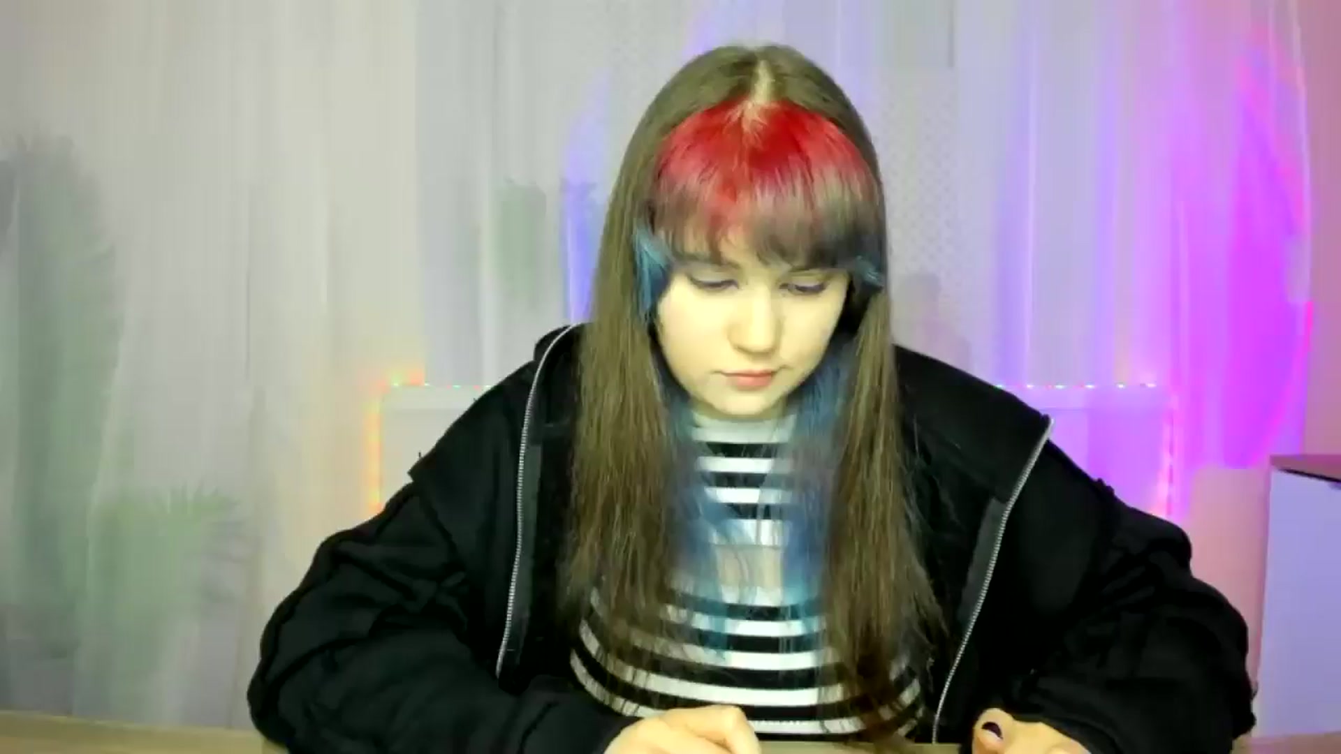 Gallery image thumbnail from ChloeQueen's myfreecams stream on, 02/16/2025, 10:13 image 18 of 20