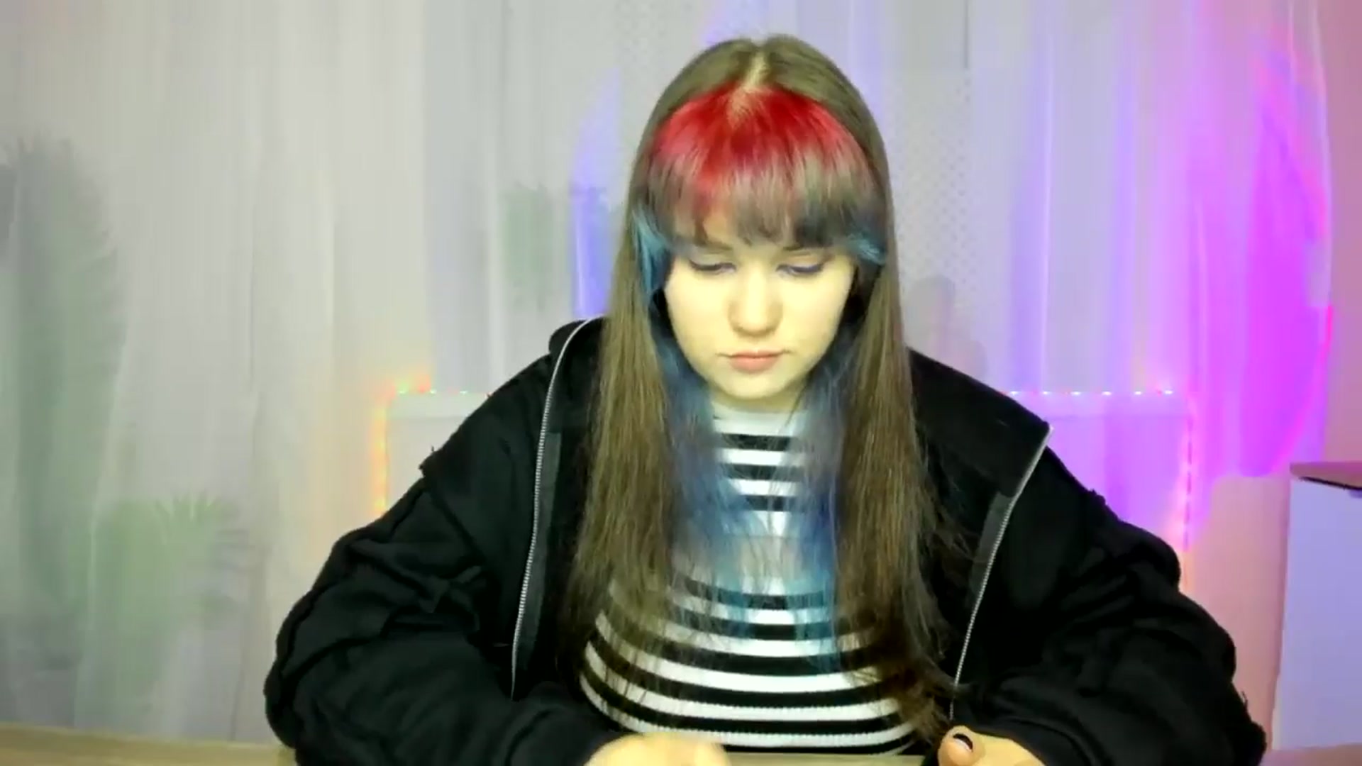Gallery image thumbnail from ChloeQueen's myfreecams stream on, 02/16/2025, 10:13 image 13 of 20