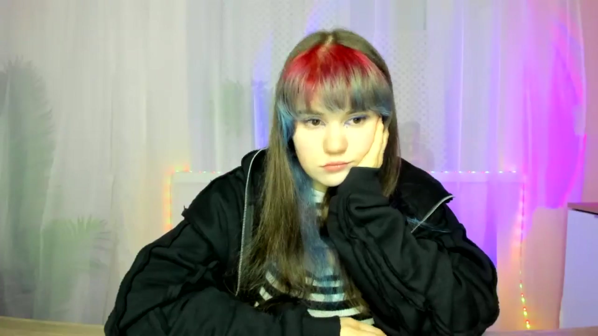 Gallery image thumbnail from ChloeQueen's myfreecams stream on, 02/16/2025, 10:13 image 6 of 20