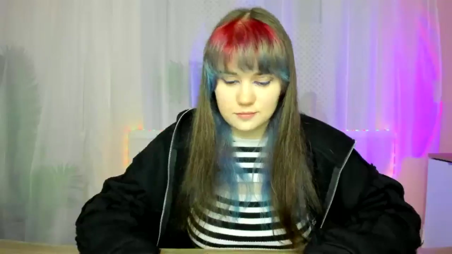Gallery image thumbnail from ChloeQueen's myfreecams stream on, 02/16/2025, 10:13 image 16 of 20