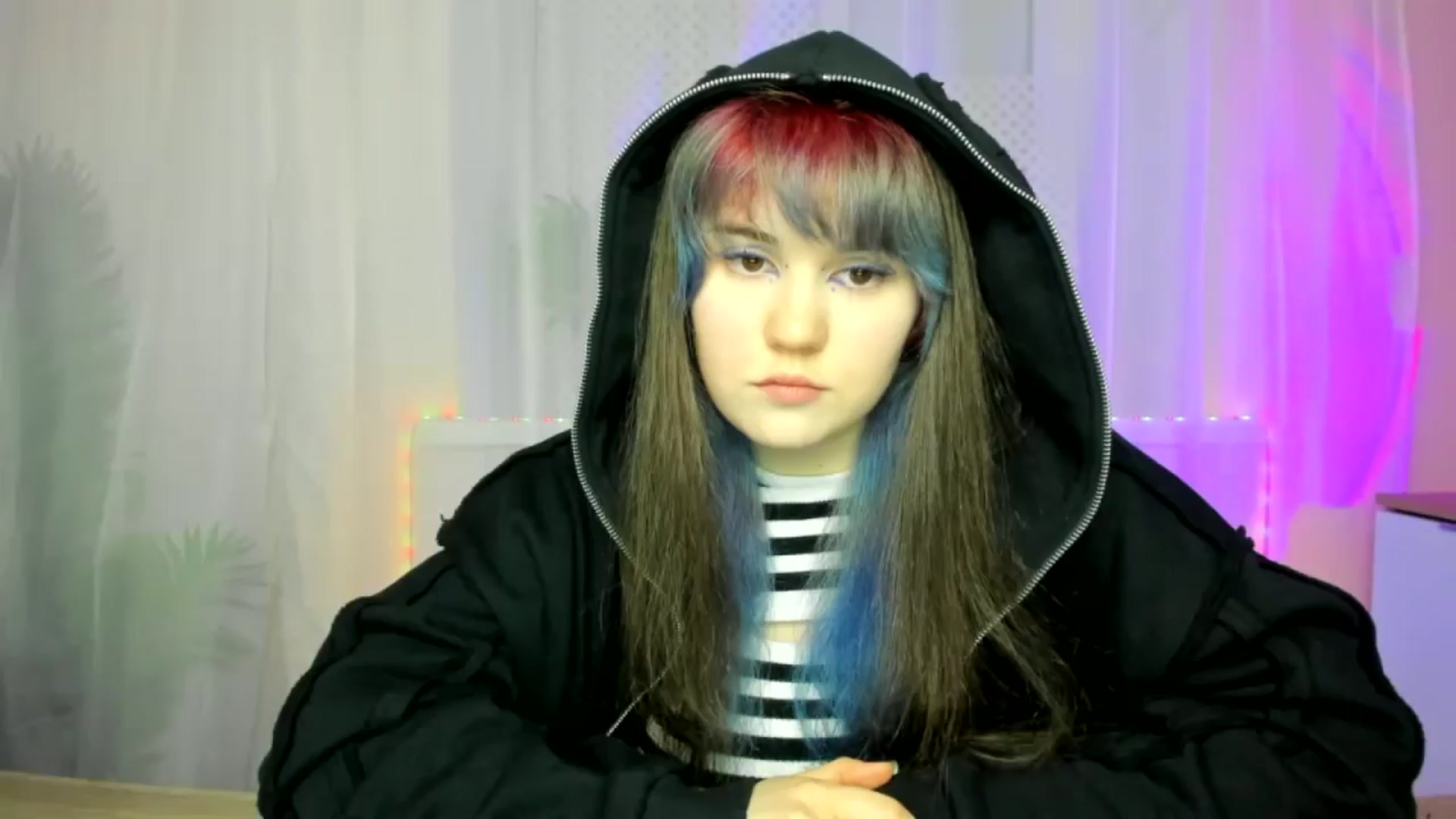 Gallery image thumbnail from ChloeQueen's myfreecams stream on, 02/16/2025, 10:57 image 18 of 20