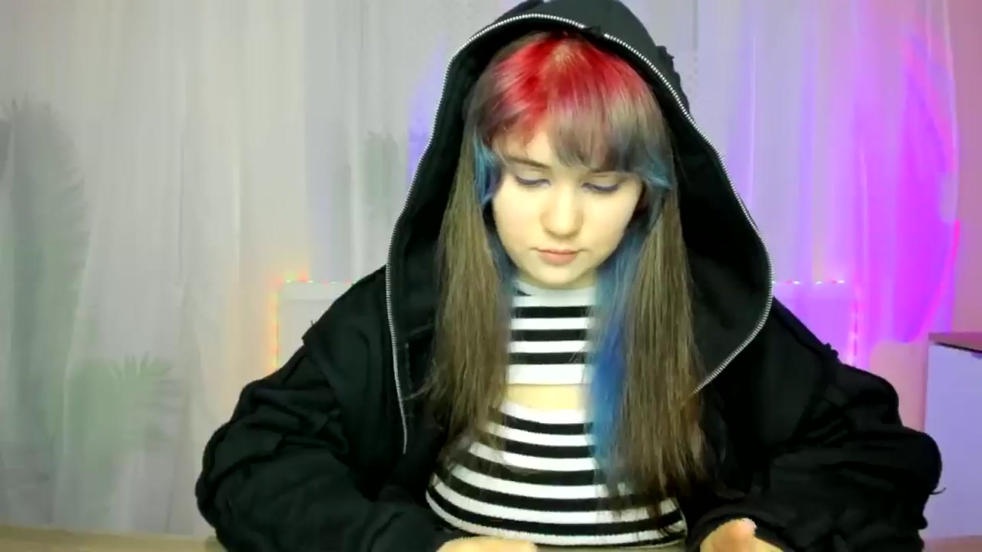 Gallery image thumbnail from ChloeQueen's myfreecams stream on, 02/16/2025, 10:57 image 7 of 20