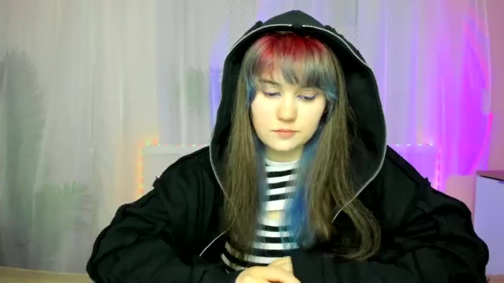 Gallery image thumbnail from ChloeQueen's myfreecams stream on, 02/16/2025, 10:57 image 16 of 20