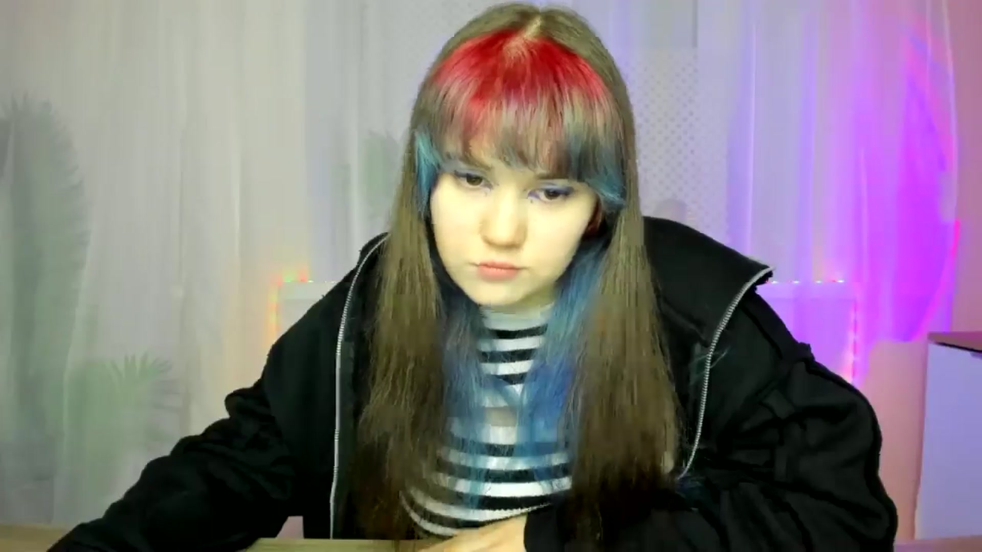 Gallery image thumbnail from ChloeQueen's myfreecams stream on, 02/16/2025, 10:57 image 6 of 20