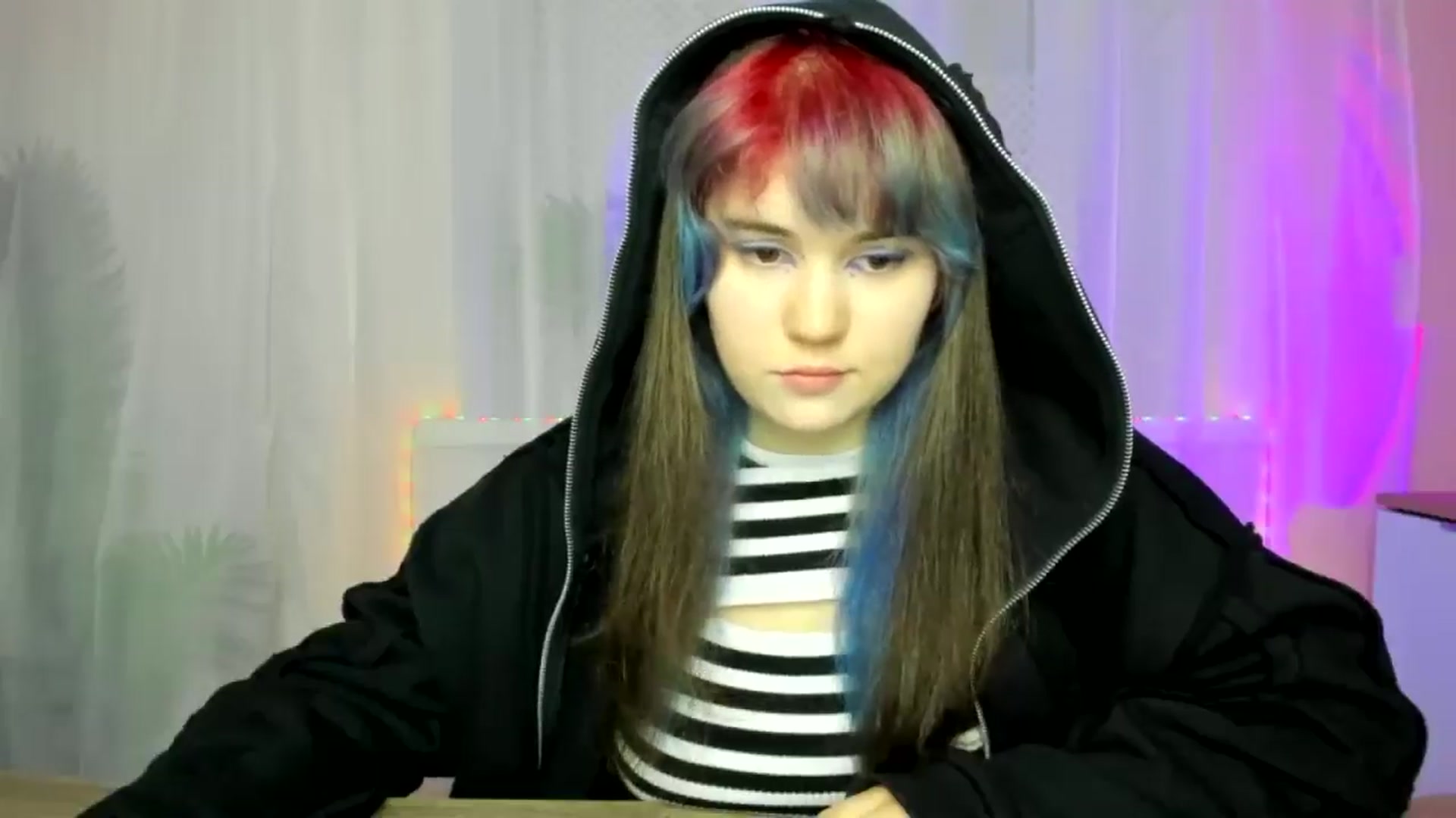 Gallery image thumbnail from ChloeQueen's myfreecams stream on, 02/16/2025, 10:57 image 8 of 20