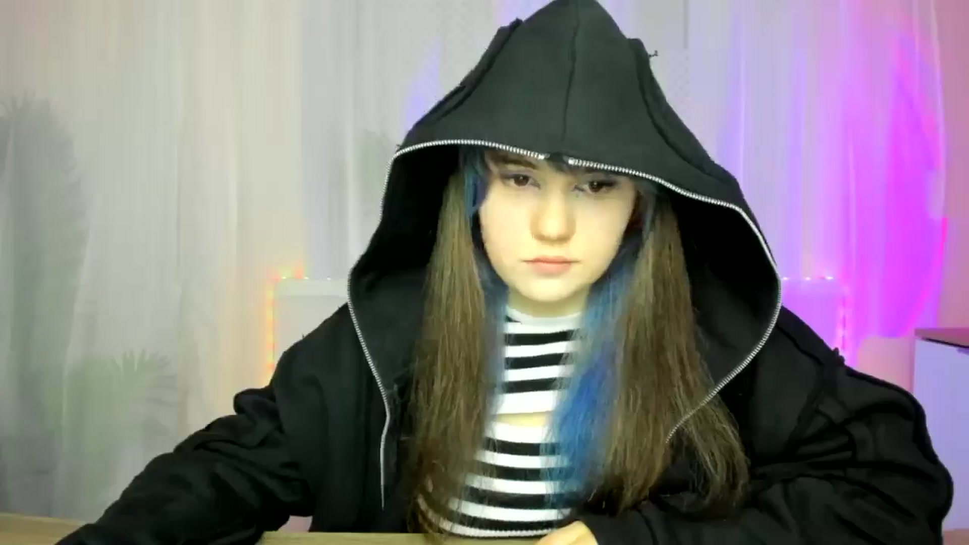 Gallery image thumbnail from ChloeQueen's myfreecams stream on, 02/16/2025, 10:57 image 10 of 20