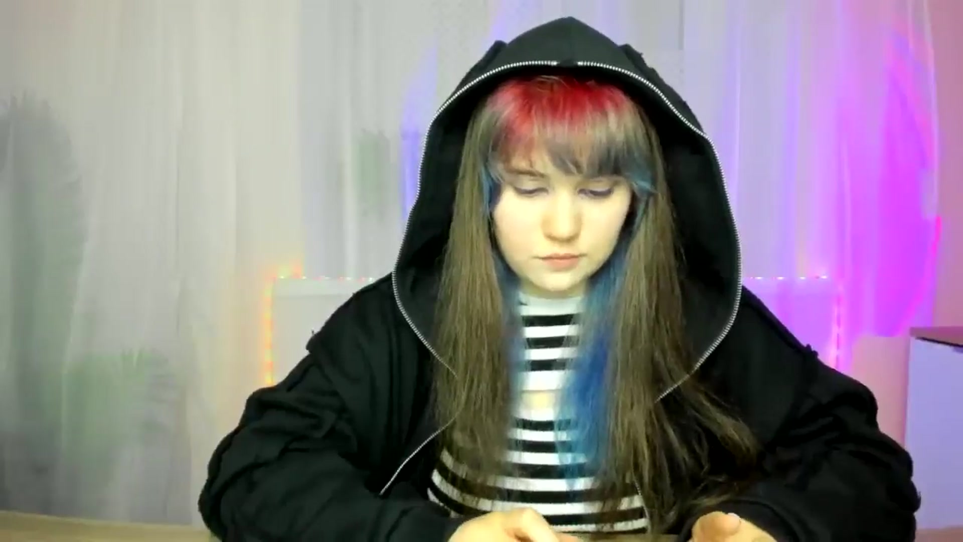 Gallery image thumbnail from ChloeQueen's myfreecams stream on, 02/16/2025, 10:57 image 15 of 20