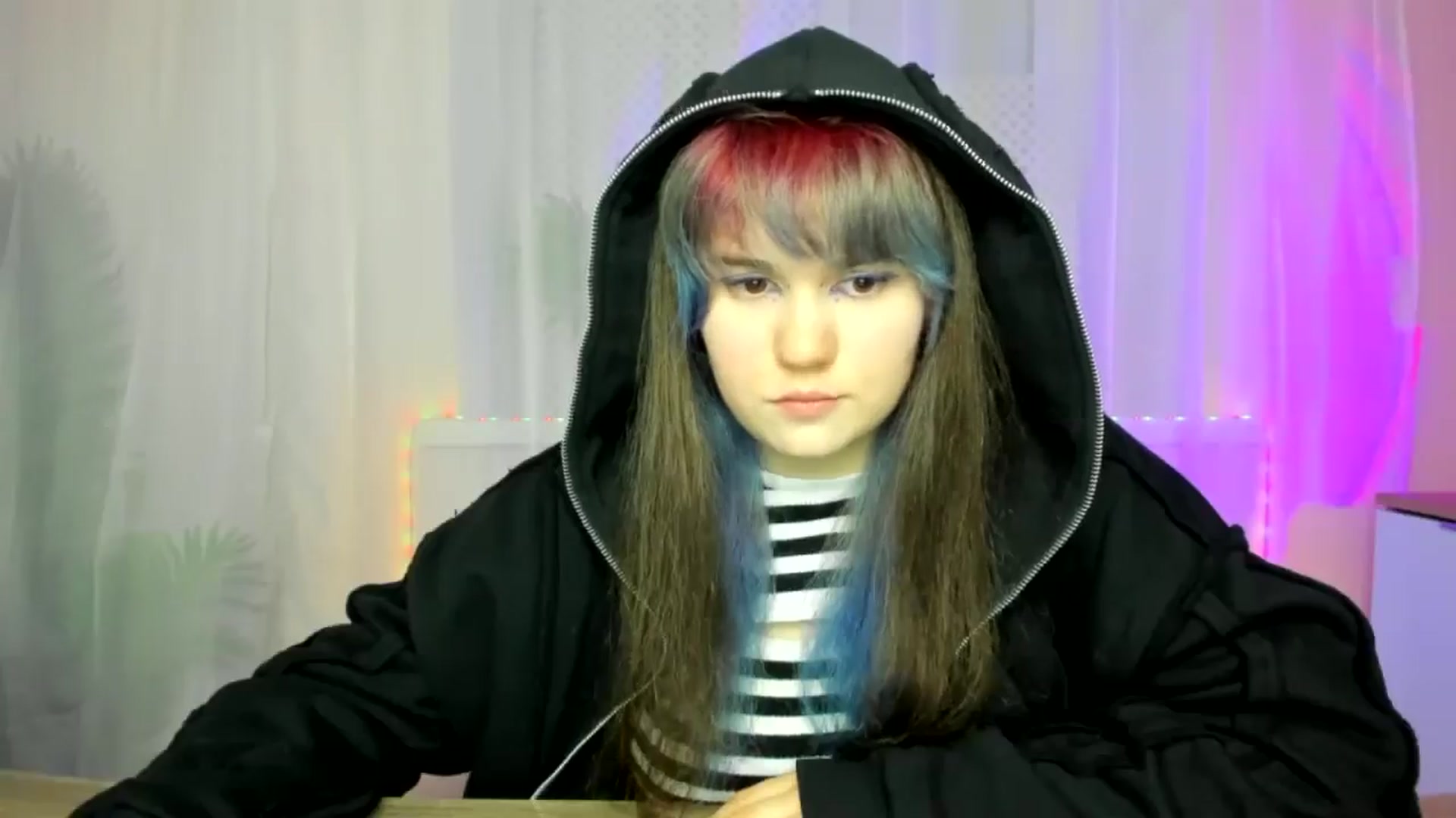 Gallery image thumbnail from ChloeQueen's myfreecams stream on, 02/16/2025, 10:57 image 19 of 20