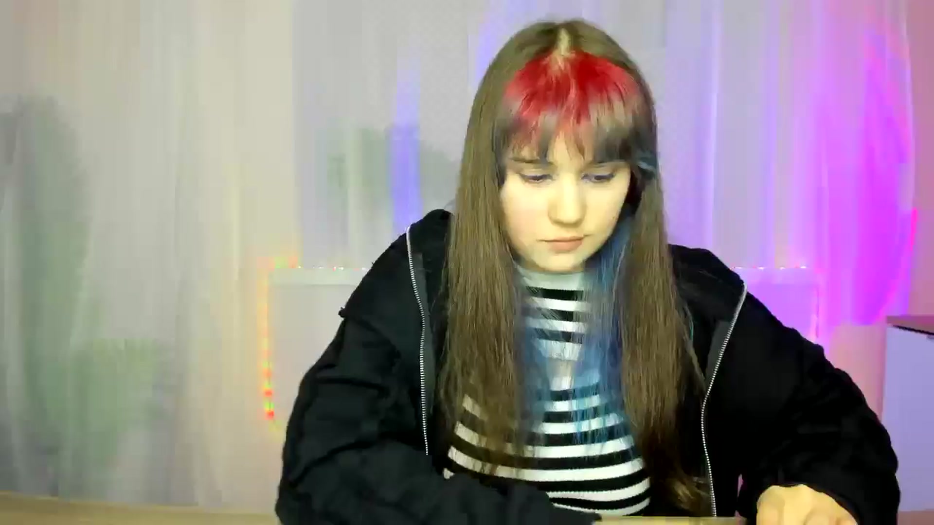 Gallery image thumbnail from ChloeQueen's myfreecams stream on, 02/16/2025, 11:41 image 18 of 20
