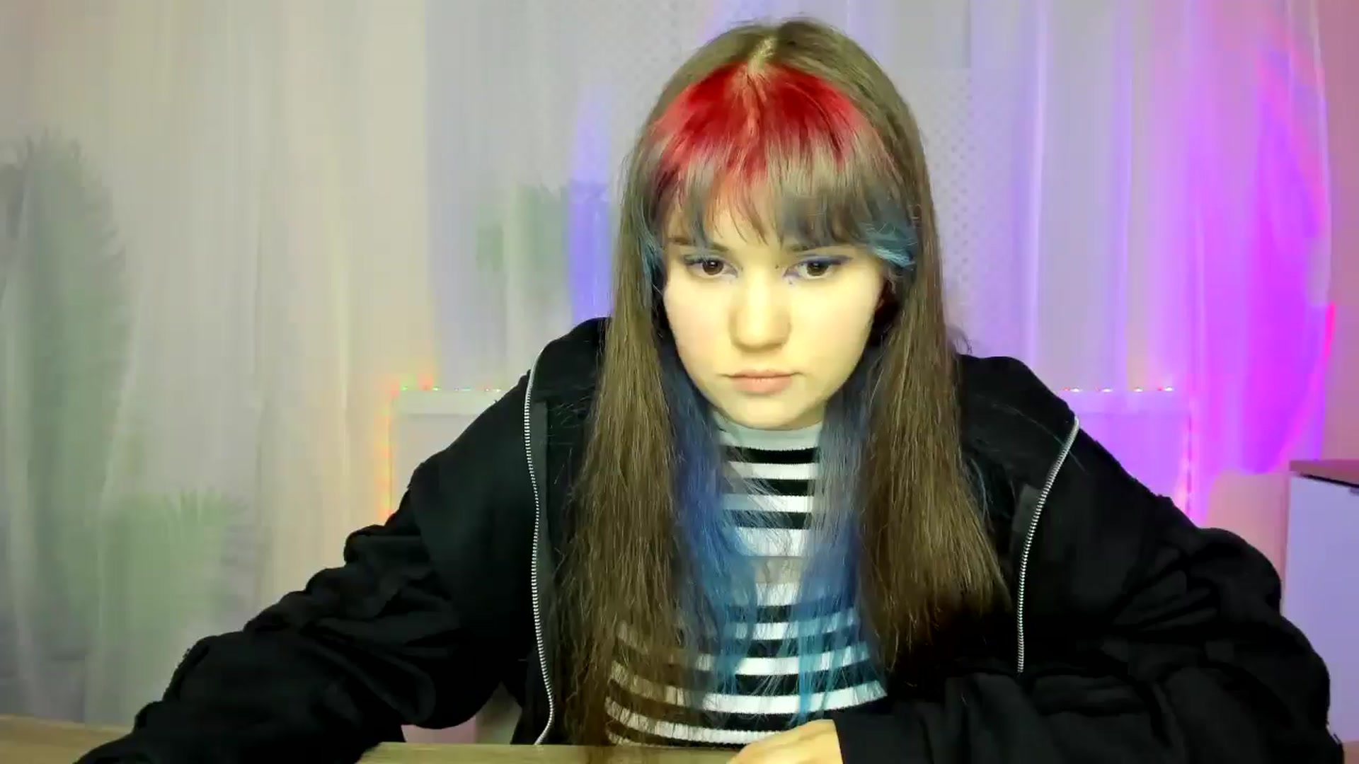 Gallery image thumbnail from ChloeQueen's myfreecams stream on, 02/16/2025, 11:41 image 17 of 20