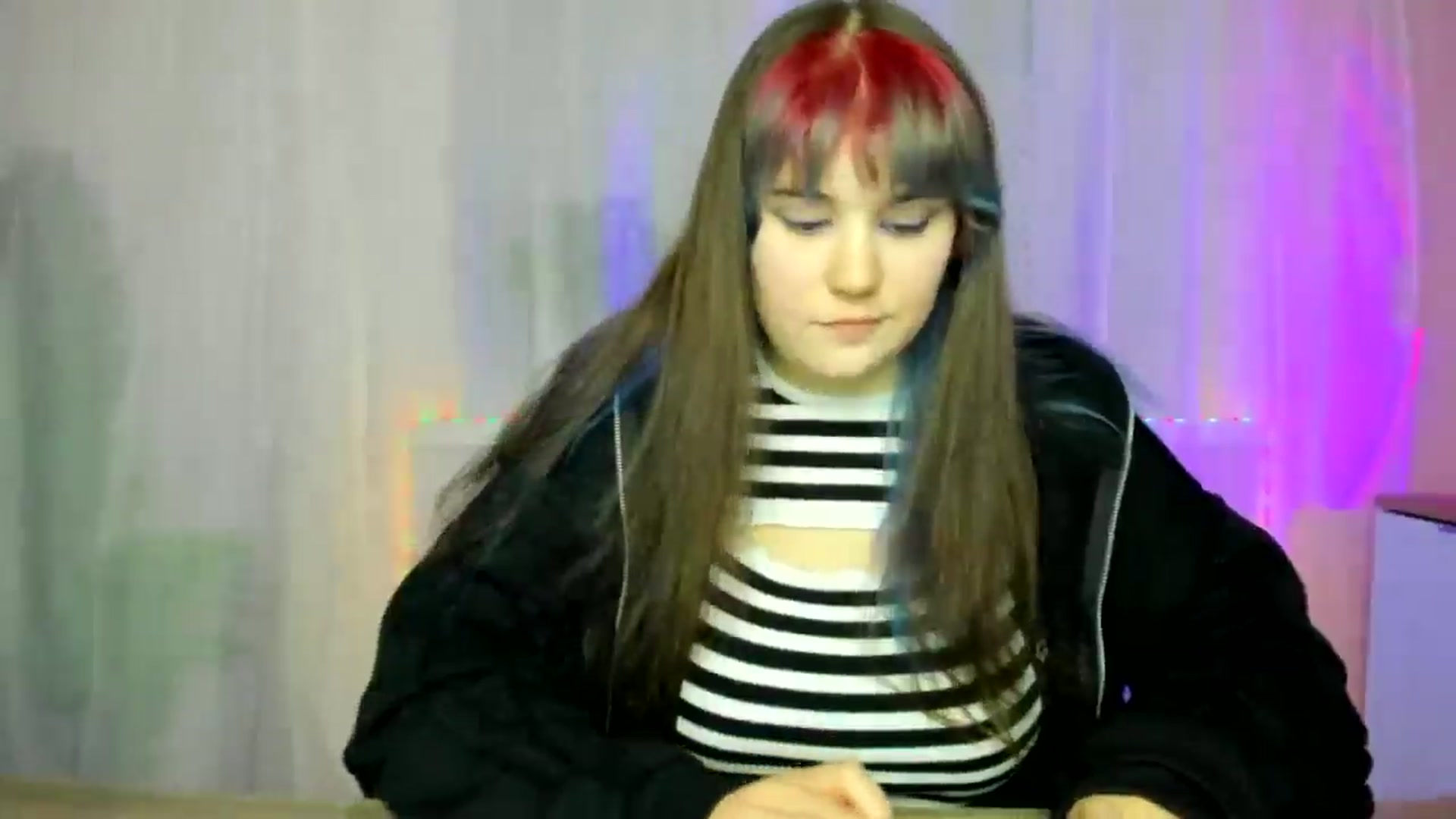 Gallery image thumbnail from ChloeQueen's myfreecams stream on, 02/16/2025, 11:41 image 4 of 20