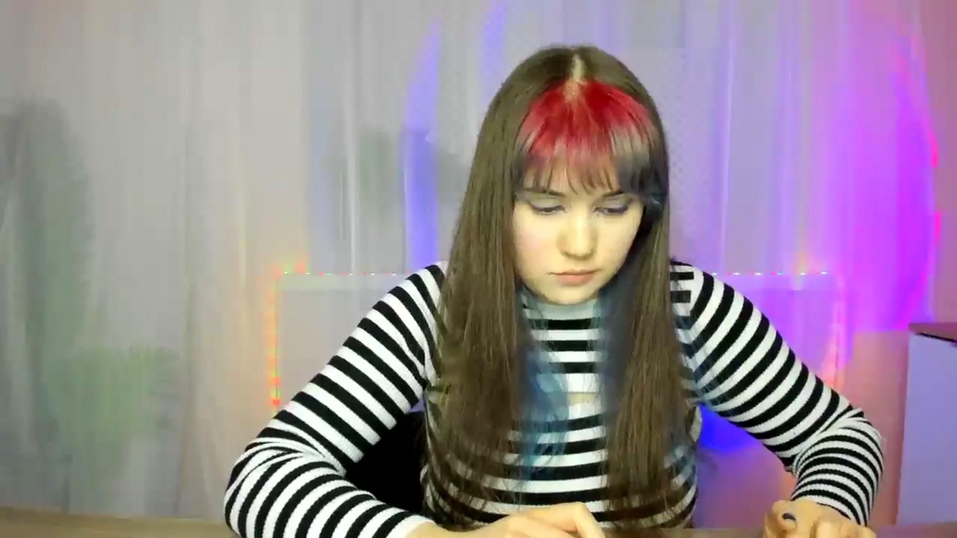Gallery image thumbnail from ChloeQueen's myfreecams stream on, 02/16/2025, 12:25 image 7 of 20