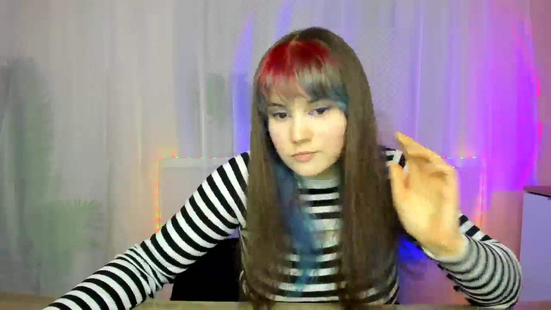 Gallery image thumbnail from ChloeQueen's myfreecams stream on, 02/16/2025, 12:25 image 10 of 20