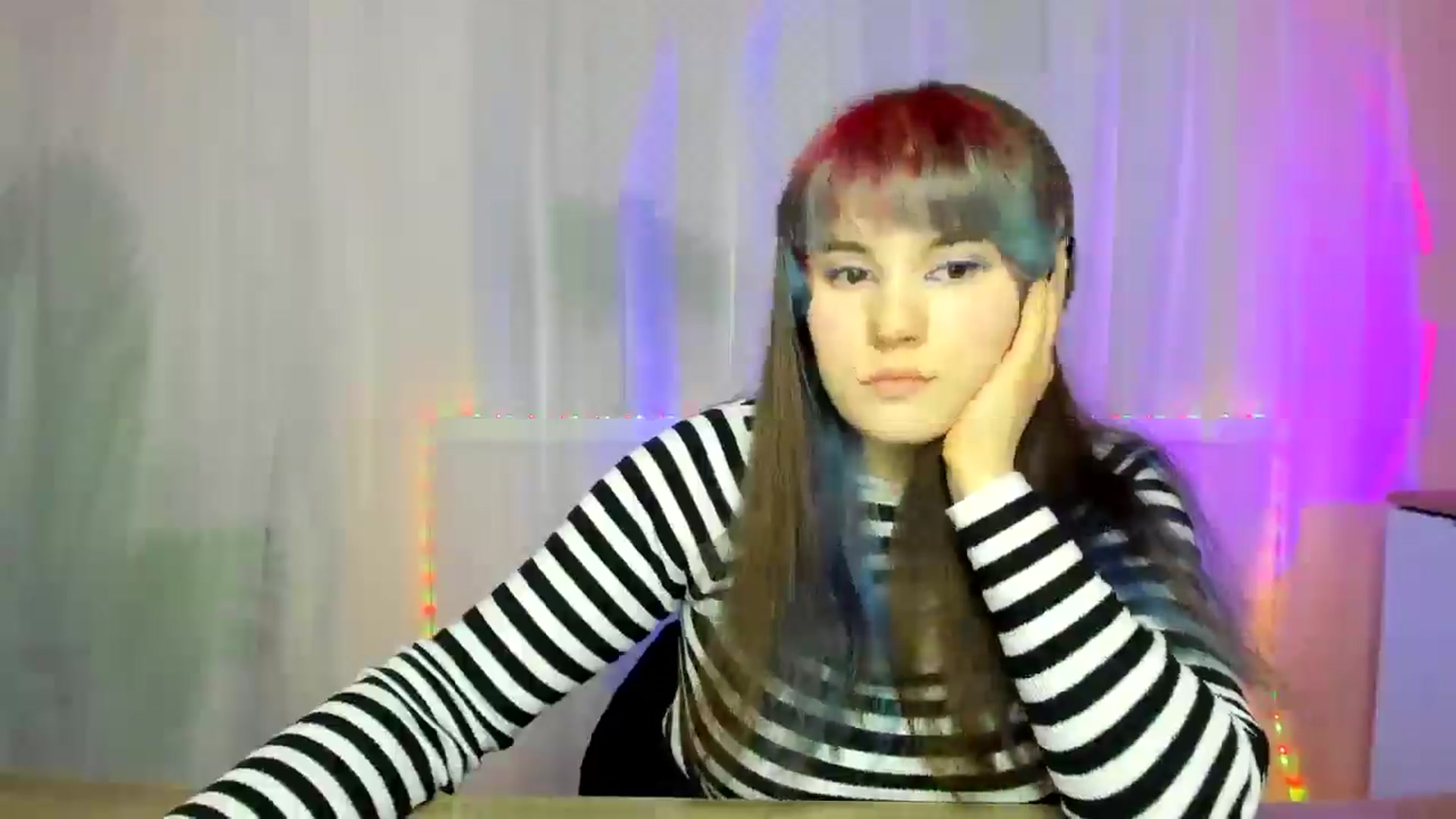 Gallery image thumbnail from ChloeQueen's myfreecams stream on, 02/16/2025, 13:29 image 11 of 20