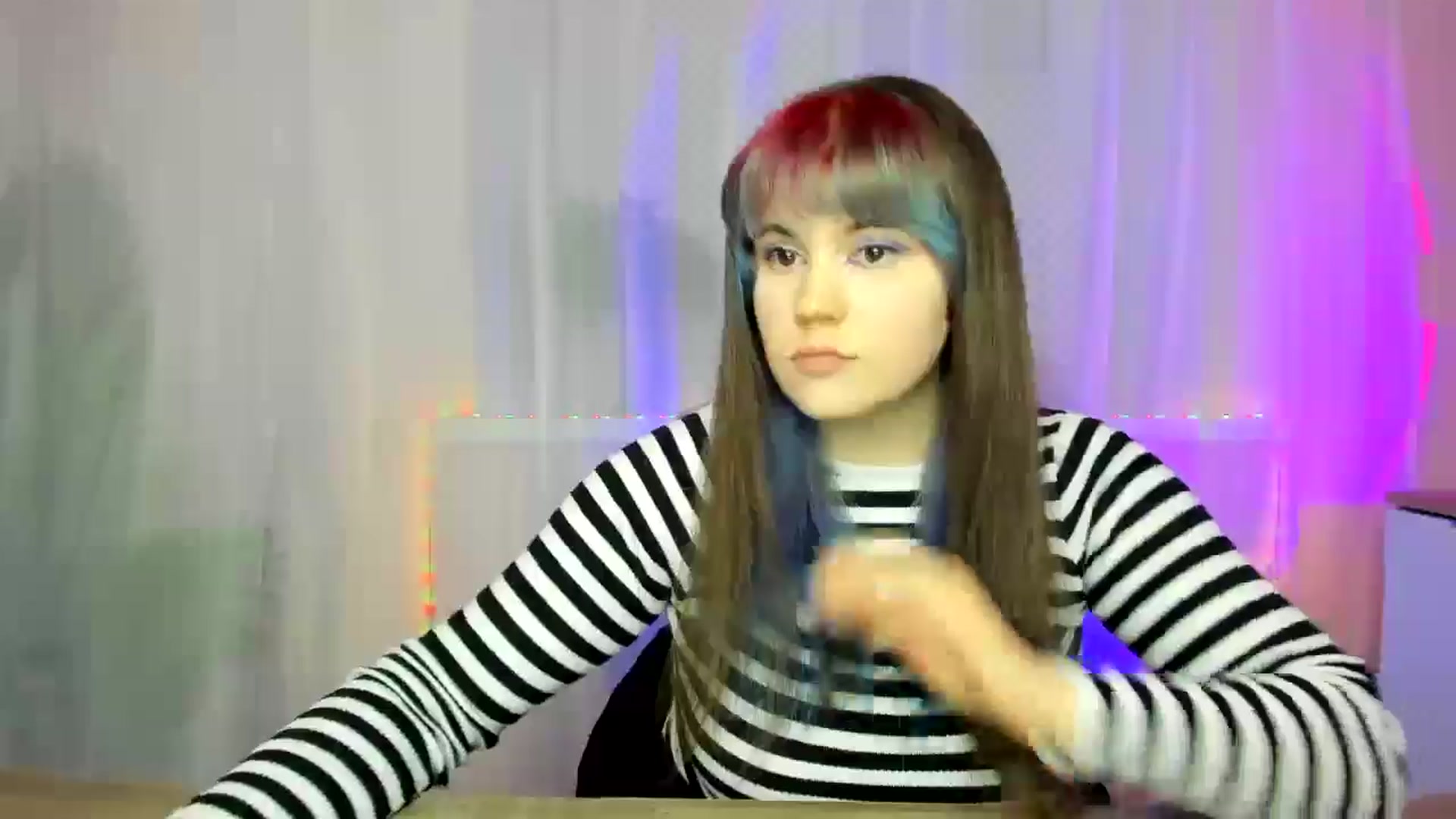 Gallery image thumbnail from ChloeQueen's myfreecams stream on, 02/16/2025, 13:29 image 15 of 20