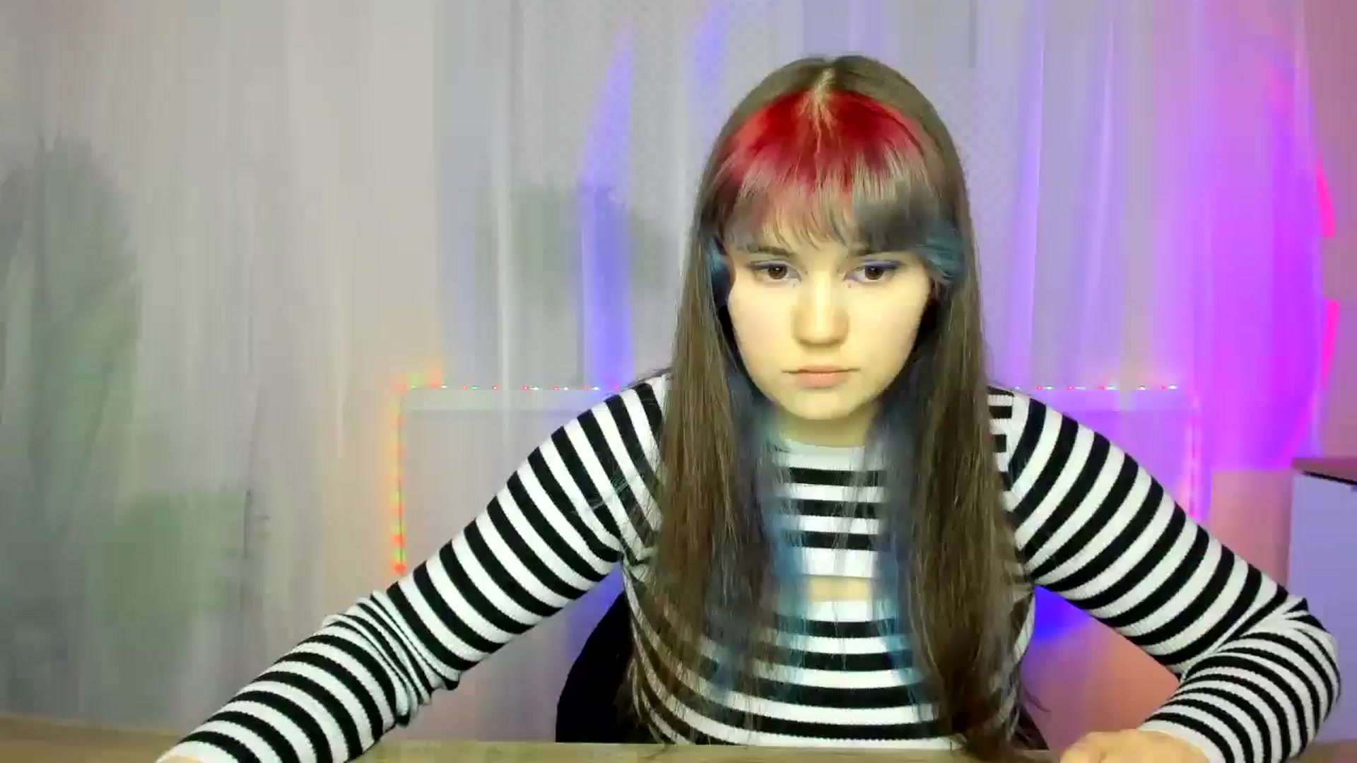 Gallery image thumbnail from ChloeQueen's myfreecams stream on, 02/16/2025, 13:29 image 1 of 20