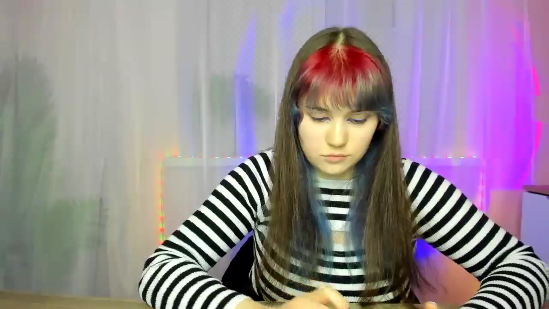 Gallery image thumbnail from ChloeQueen's myfreecams stream on, 02/16/2025, 13:29 image 12 of 20