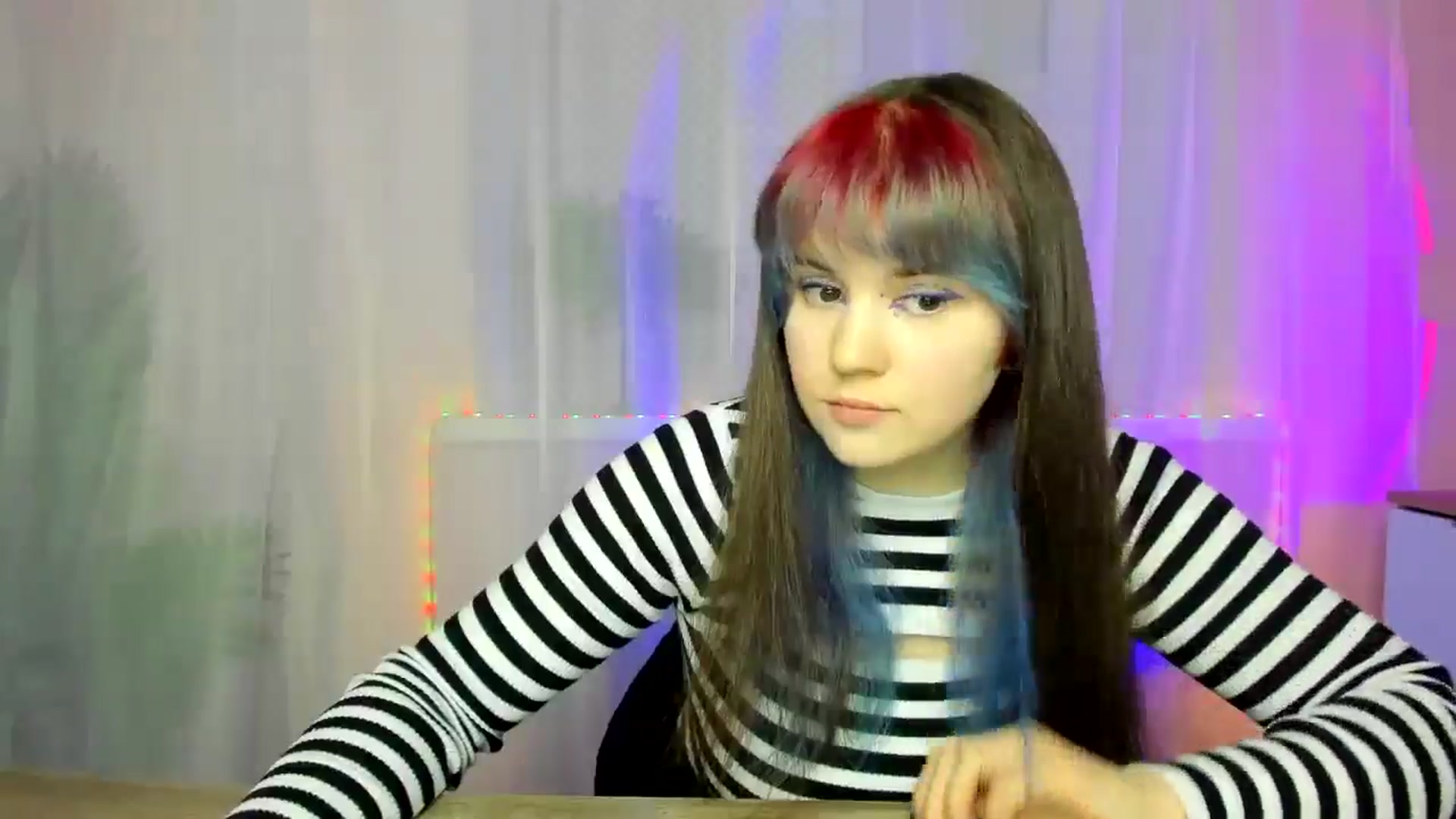 Gallery image thumbnail from ChloeQueen's myfreecams stream on, 02/16/2025, 13:55 image 12 of 20