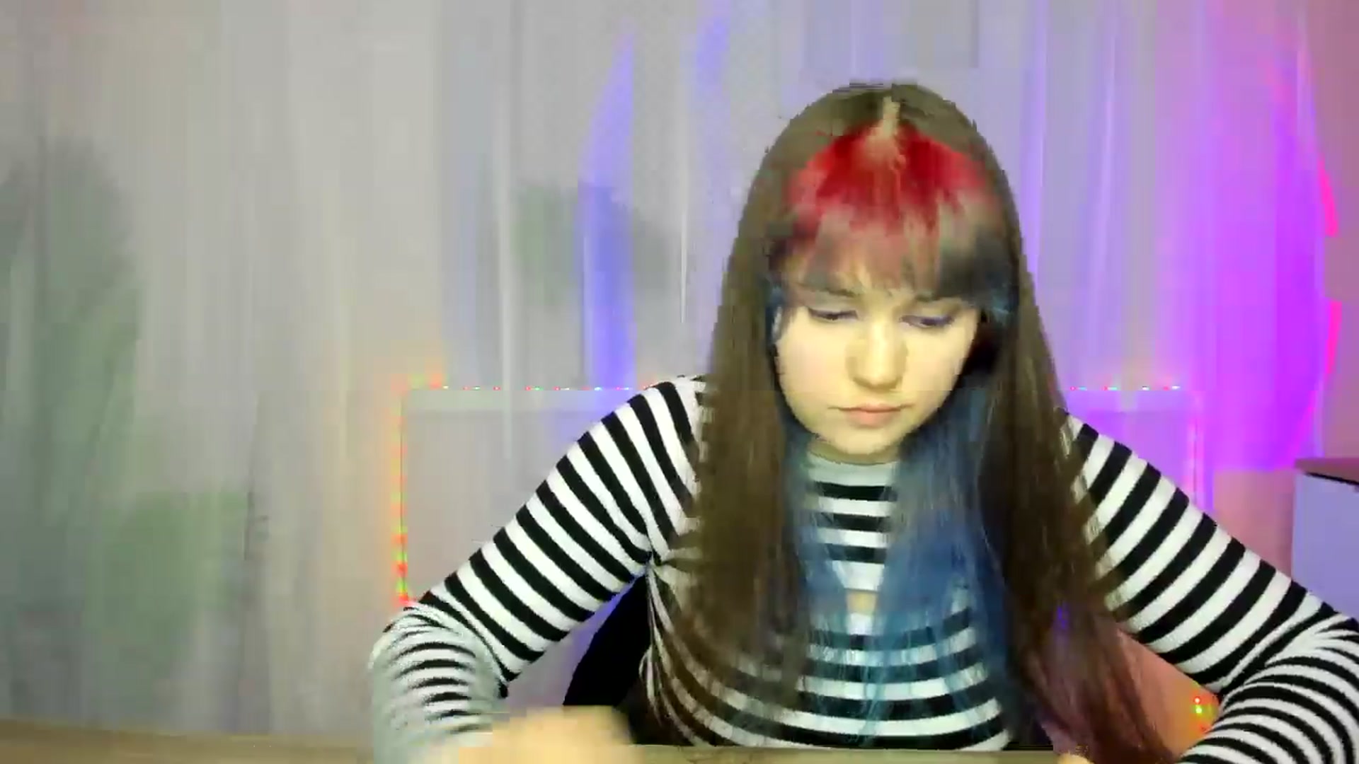 Gallery image thumbnail from ChloeQueen's myfreecams stream on, 02/16/2025, 13:55 image 18 of 20