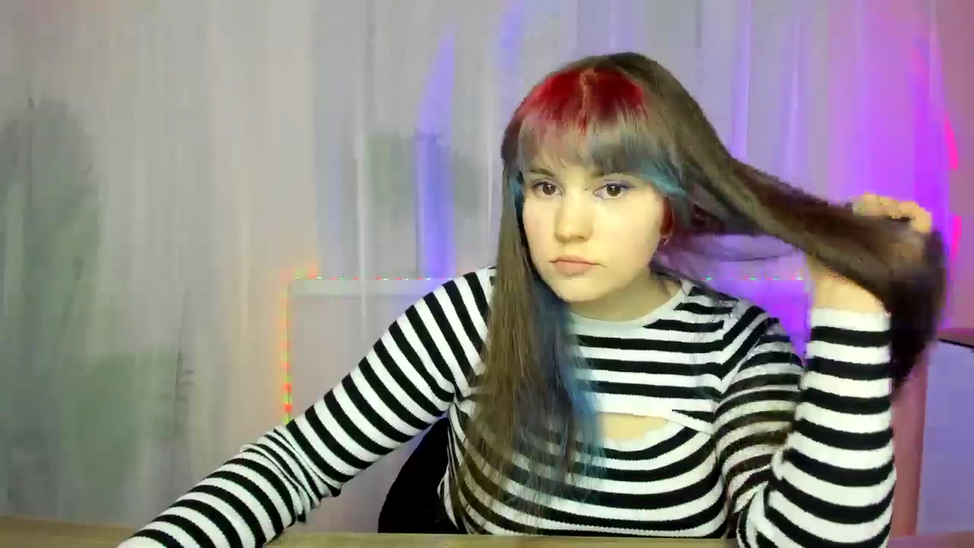Gallery image thumbnail from ChloeQueen's myfreecams stream on, 02/16/2025, 13:55 image 6 of 20