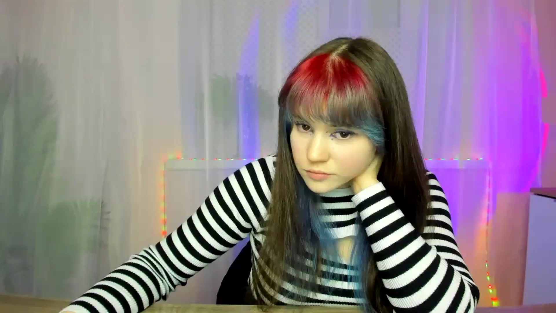 Gallery image thumbnail from ChloeQueen's myfreecams stream on, 02/16/2025, 13:55 image 2 of 20