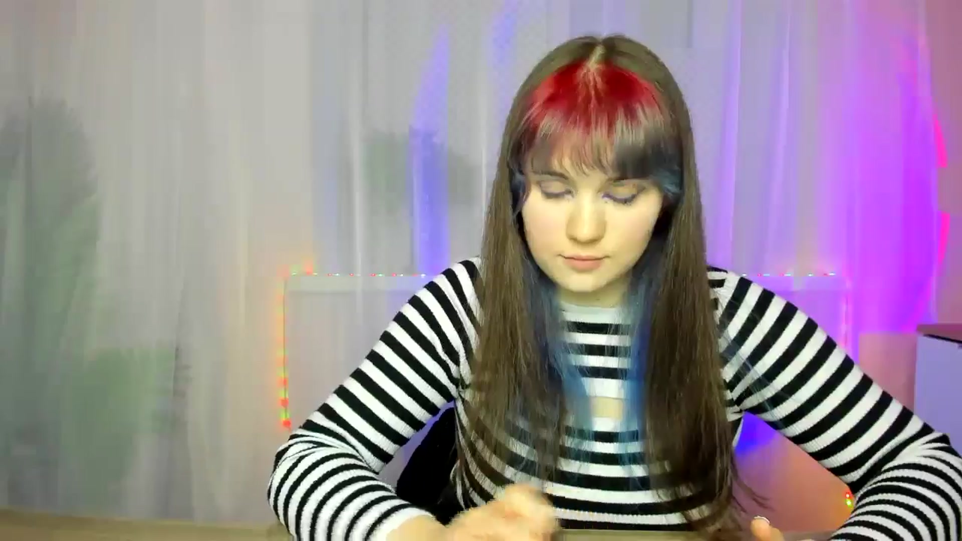 Gallery image thumbnail from ChloeQueen's myfreecams stream on, 02/16/2025, 13:55 image 9 of 20