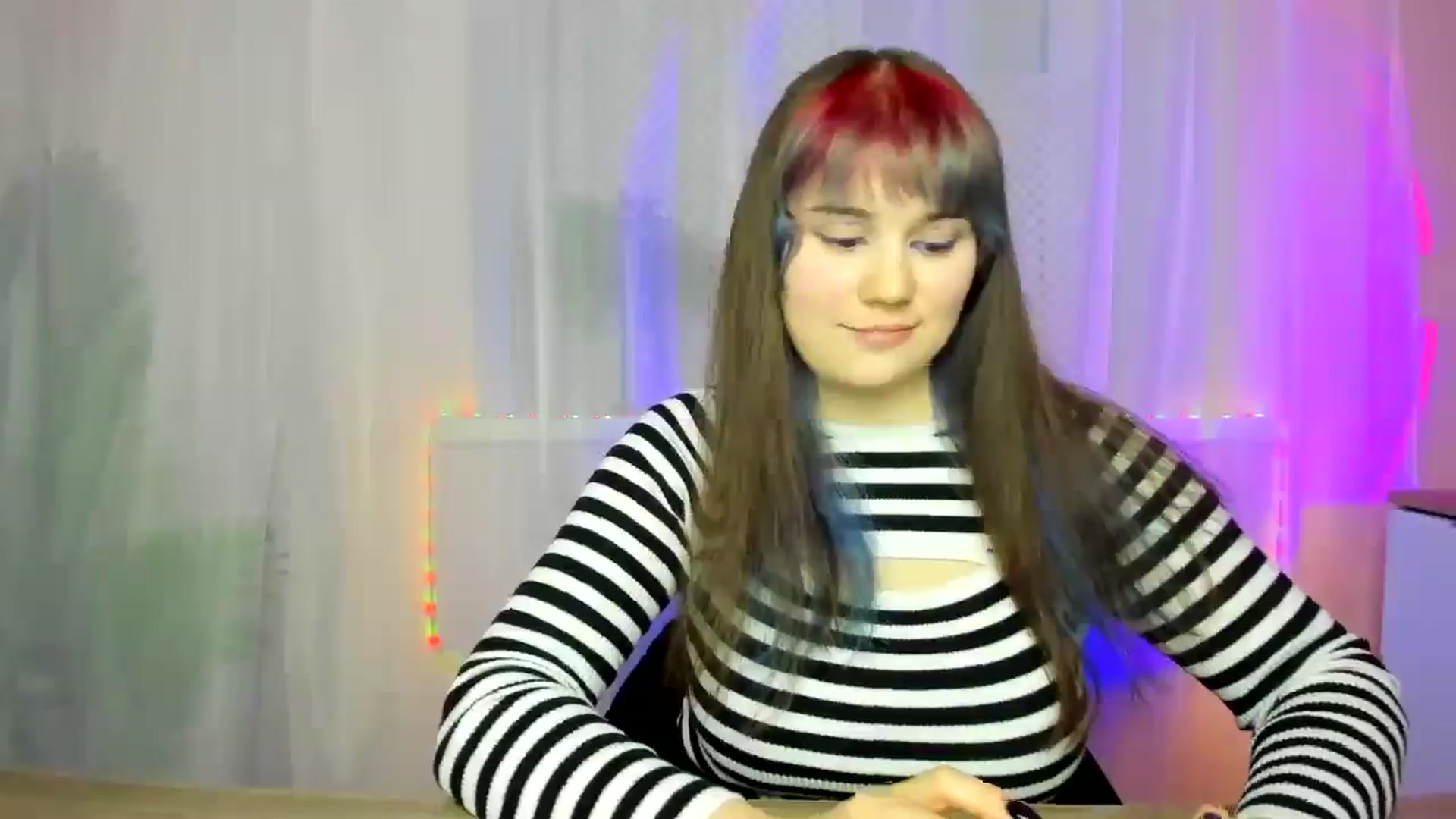 Gallery image thumbnail from ChloeQueen's myfreecams stream on, 02/16/2025, 13:55 image 10 of 20