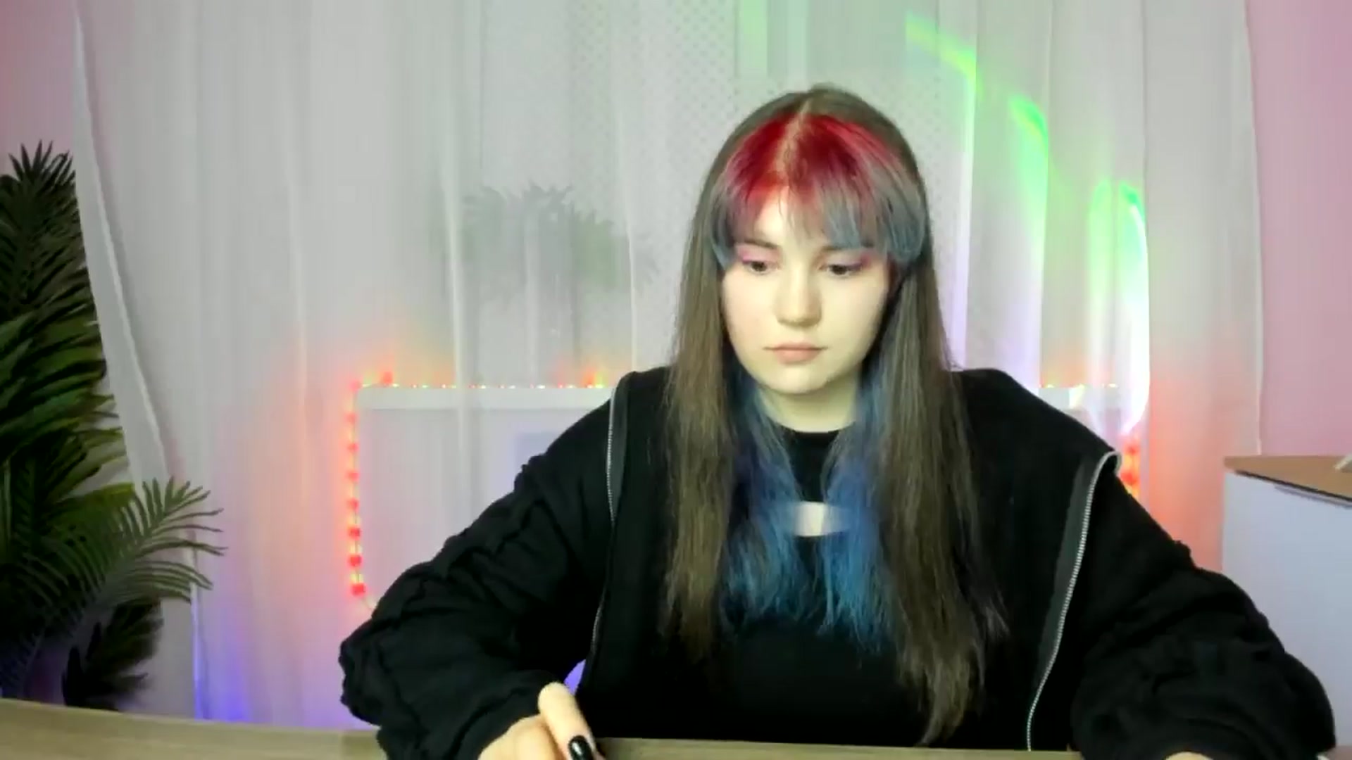 Gallery image thumbnail from ChloeQueen's myfreecams stream on, 02/17/2025, 11:13 image 19 of 20