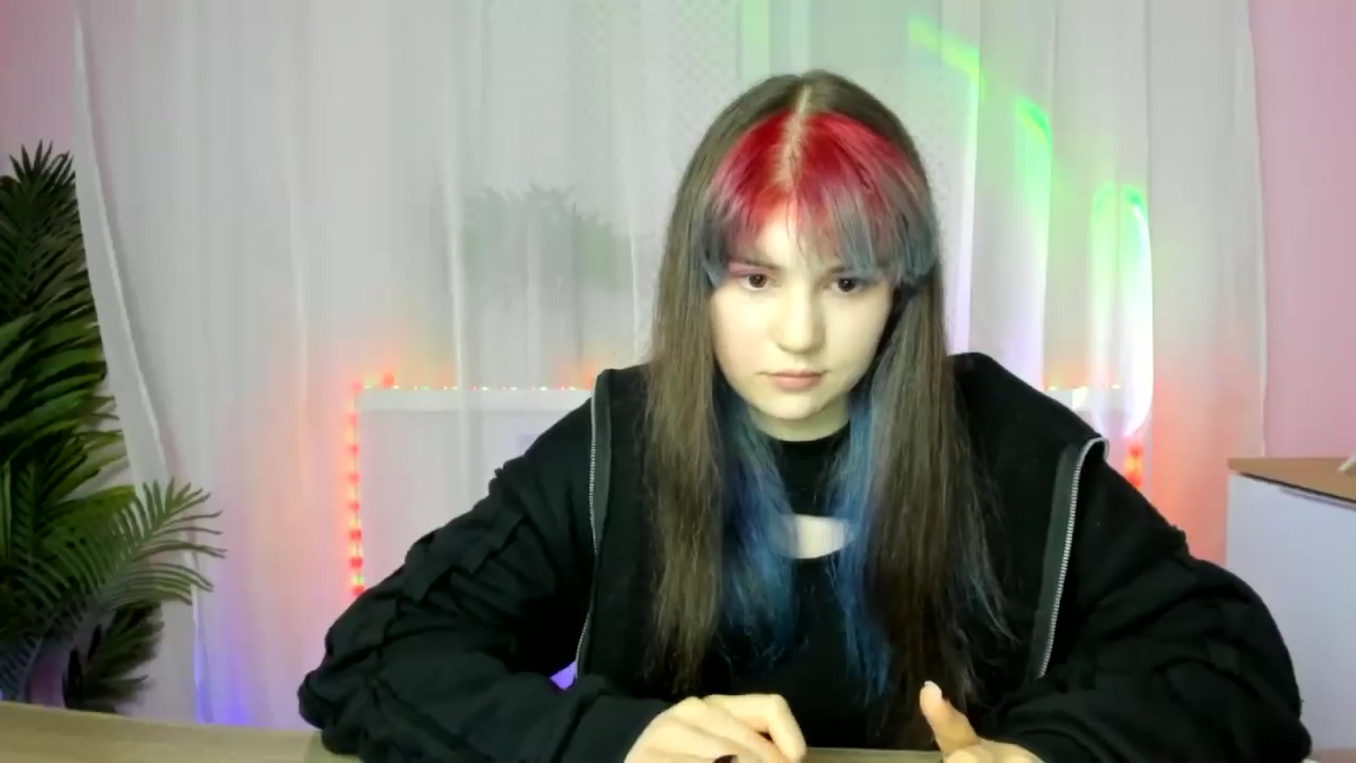 Gallery image thumbnail from ChloeQueen's myfreecams stream on, 02/17/2025, 11:13 image 12 of 20
