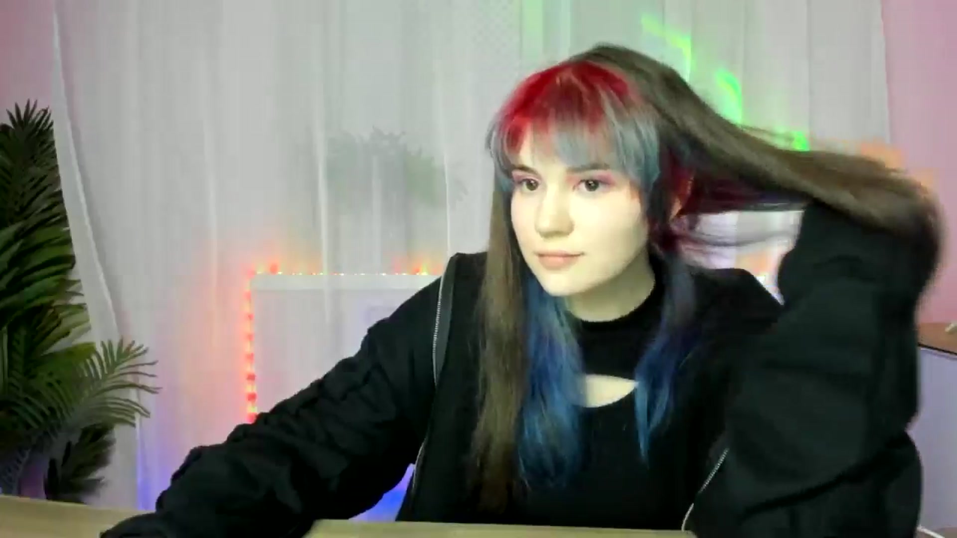 Gallery image thumbnail from ChloeQueen's myfreecams stream on, 02/17/2025, 11:13 image 15 of 20