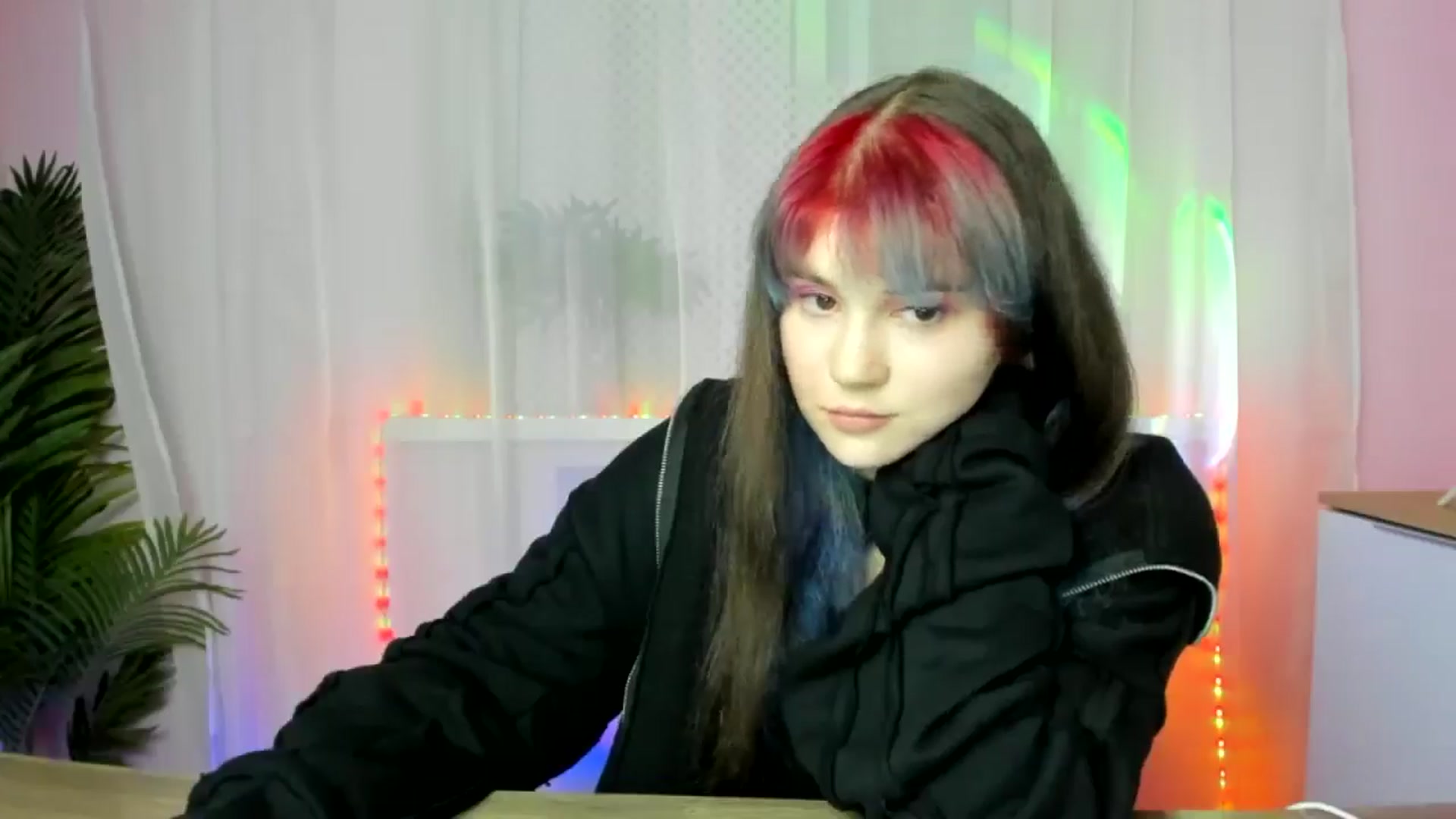 Gallery image thumbnail from ChloeQueen's myfreecams stream on, 02/17/2025, 11:13 image 9 of 20