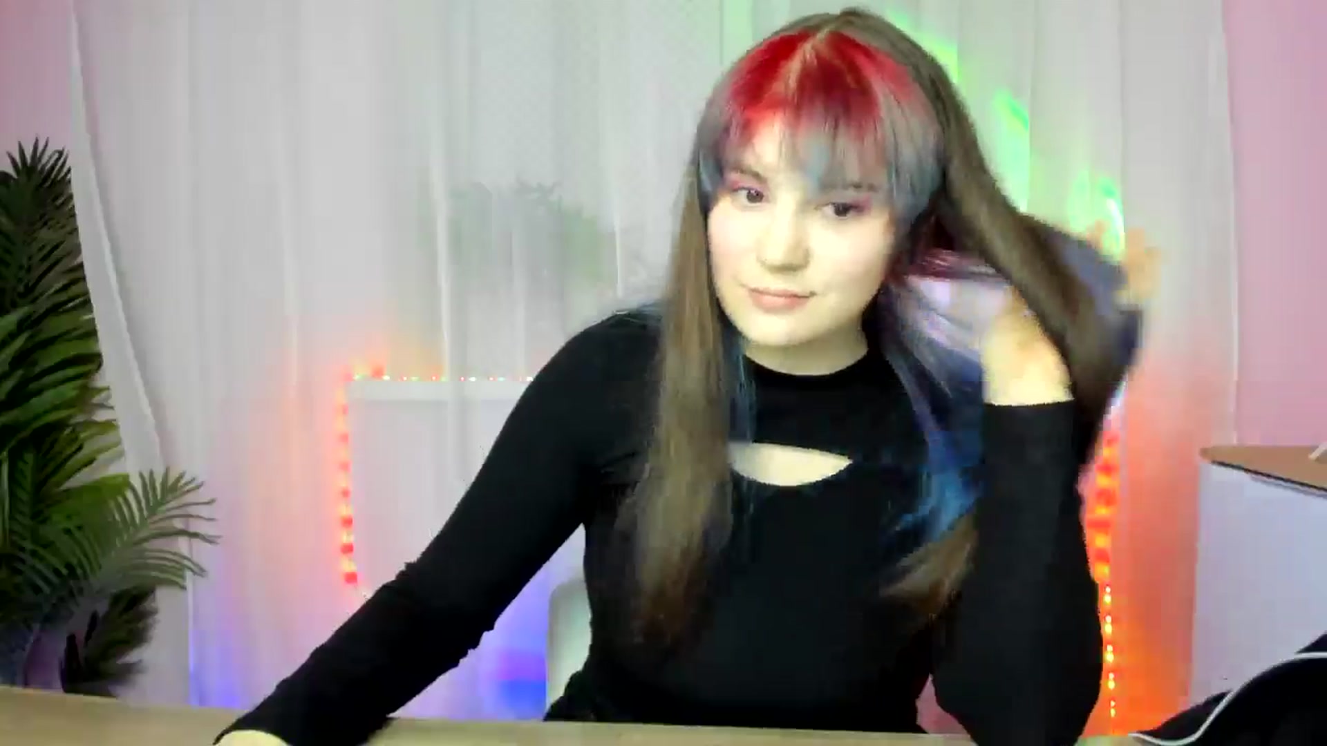 Gallery image thumbnail from ChloeQueen's myfreecams stream on, 02/17/2025, 12:41 image 13 of 20