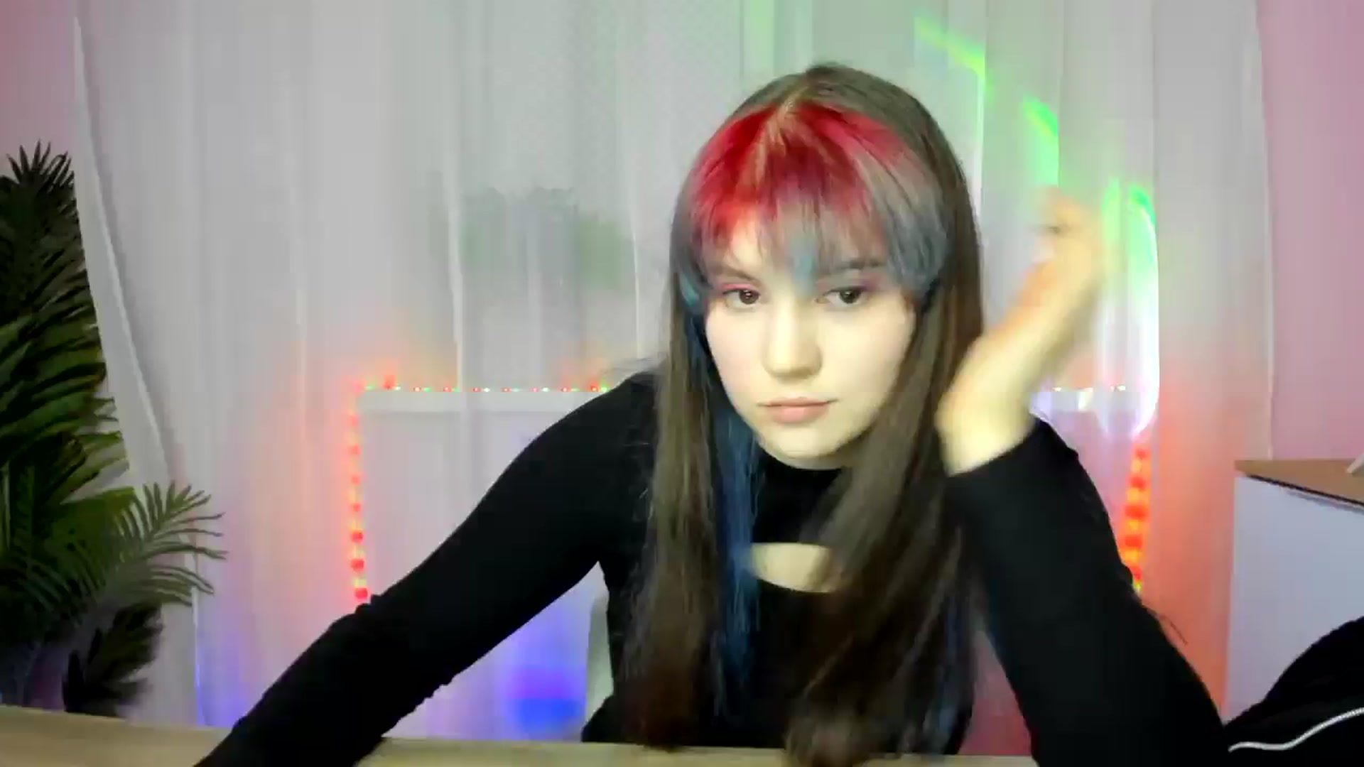 Gallery image thumbnail from ChloeQueen's myfreecams stream on, 02/17/2025, 12:41 image 5 of 20