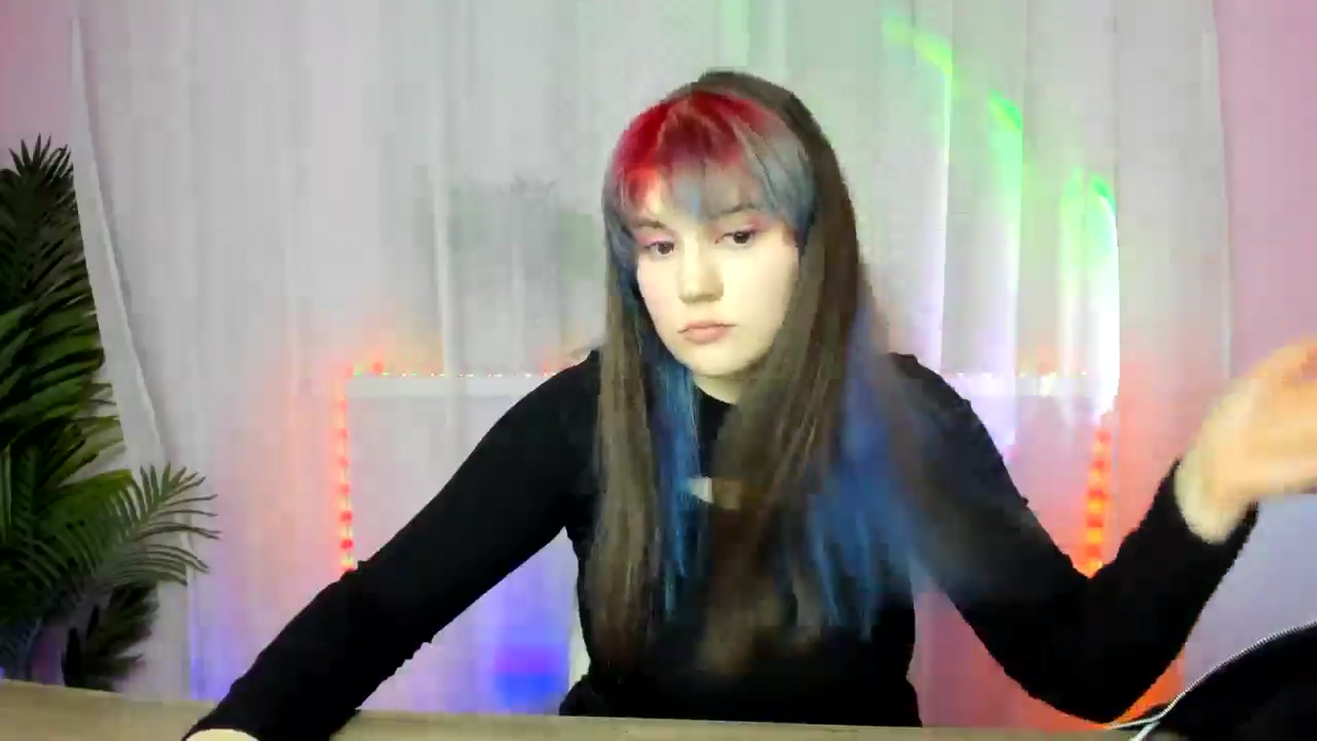 Gallery image thumbnail from ChloeQueen's myfreecams stream on, 02/17/2025, 12:41 image 7 of 20