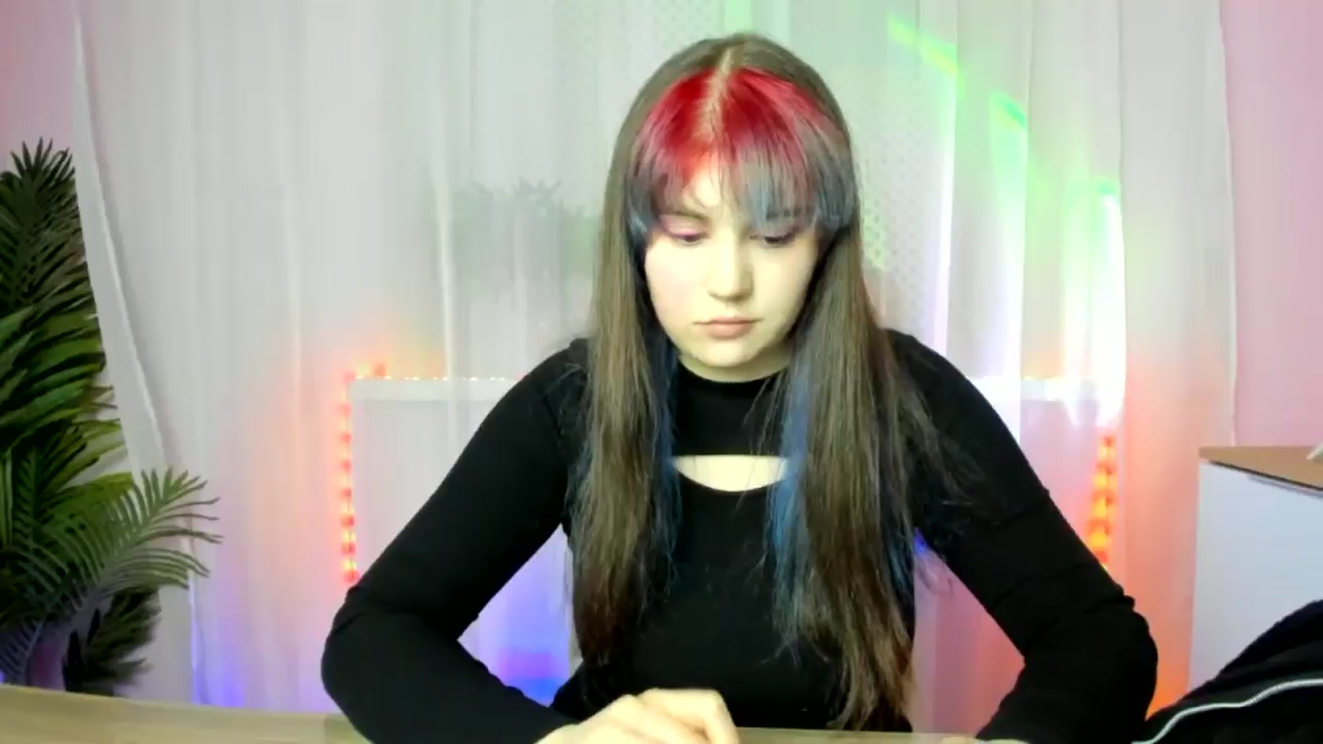 Gallery image thumbnail from ChloeQueen's myfreecams stream on, 02/17/2025, 12:41 image 2 of 20