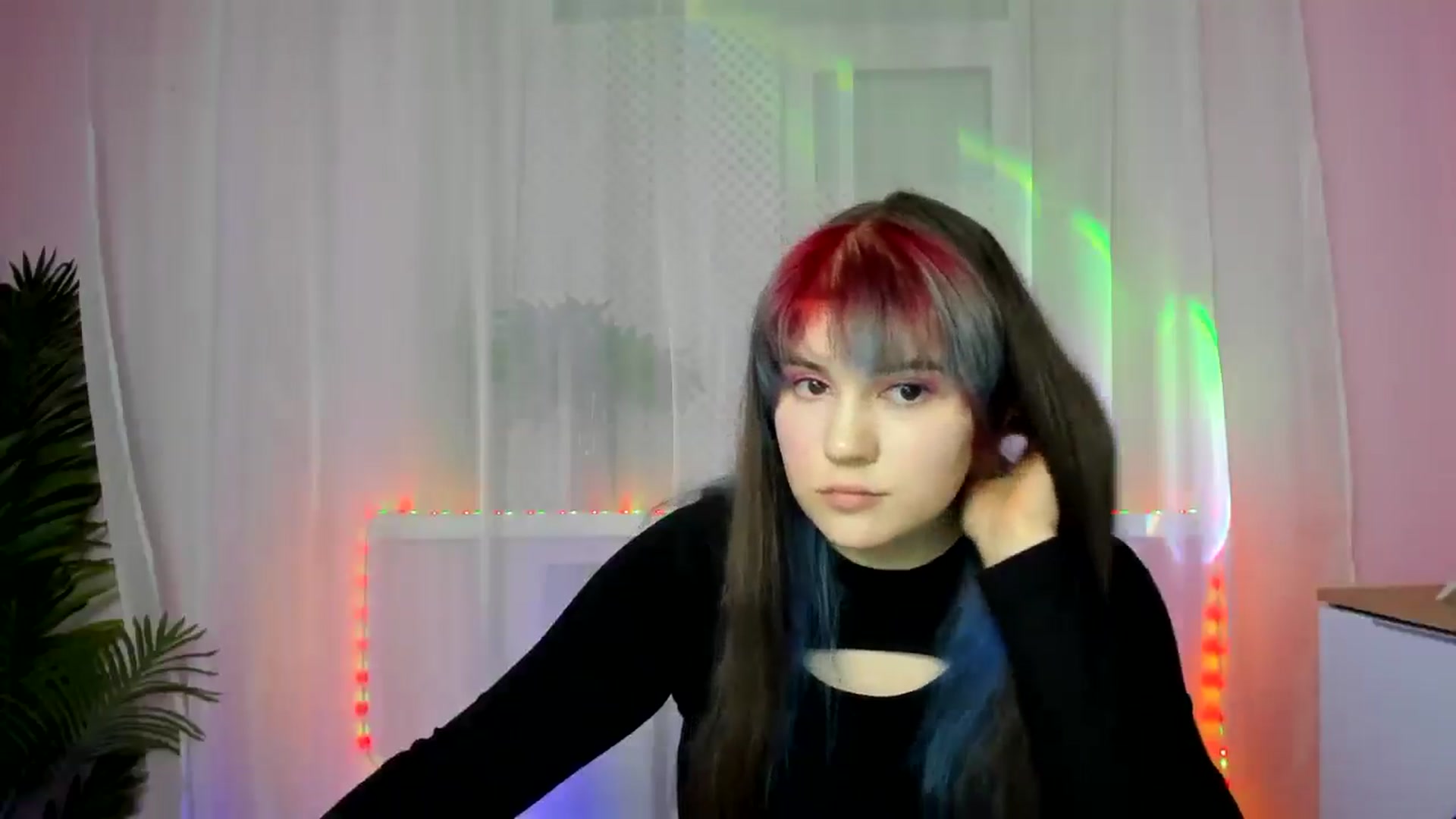 Gallery image thumbnail from ChloeQueen's myfreecams stream on, 02/17/2025, 12:41 image 17 of 20