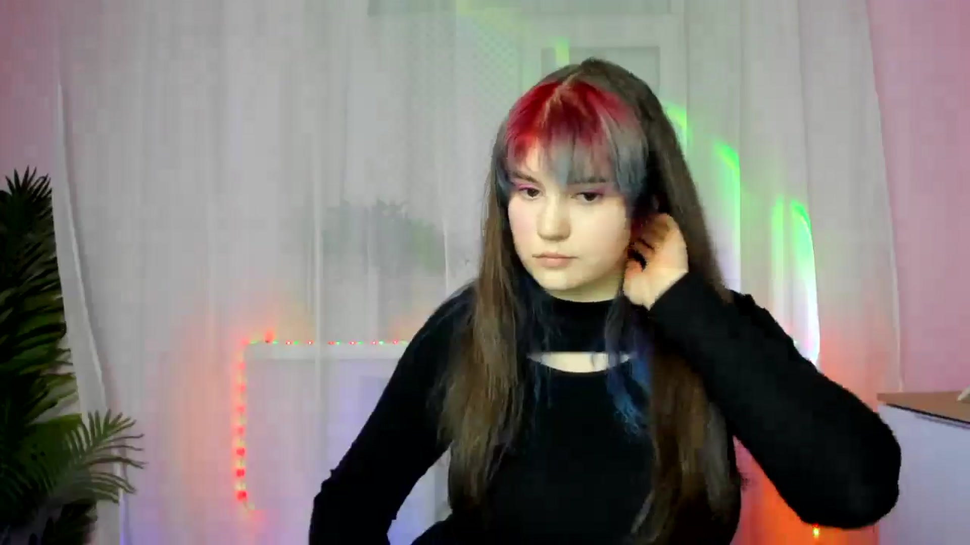 Gallery image thumbnail from ChloeQueen's myfreecams stream on, 02/17/2025, 12:41 image 20 of 20