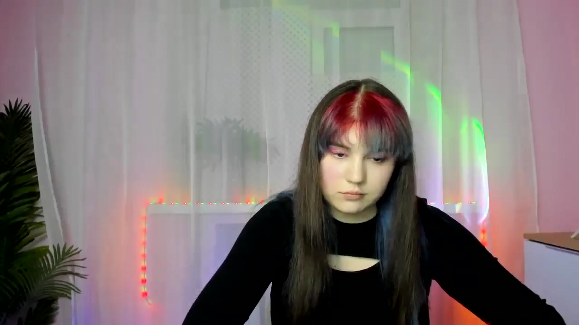 Gallery image thumbnail from ChloeQueen's myfreecams stream on, 02/17/2025, 12:41 image 18 of 20