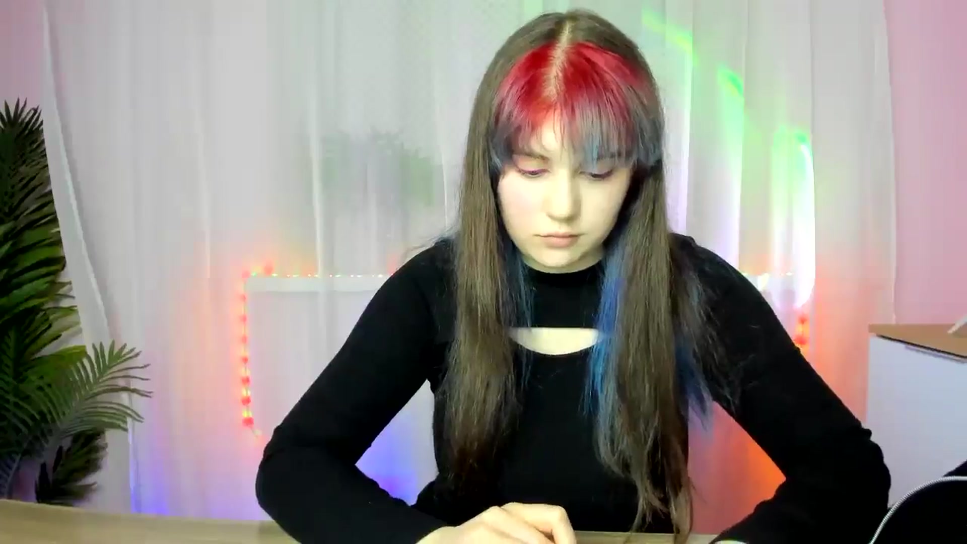Gallery image thumbnail from ChloeQueen's myfreecams stream on, 02/17/2025, 12:41 image 15 of 20