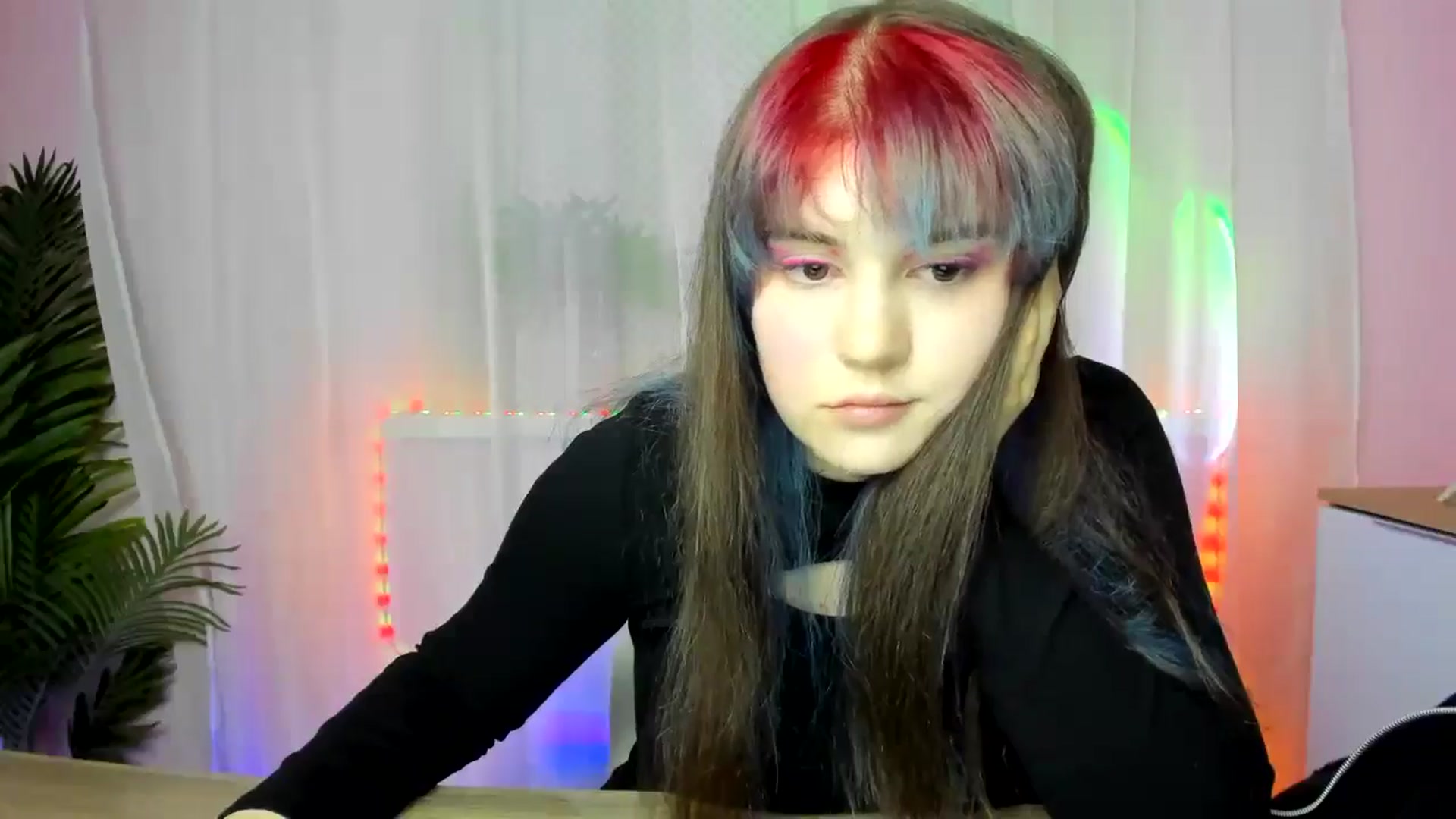 Gallery image thumbnail from ChloeQueen's myfreecams stream on, 02/17/2025, 12:41 image 11 of 20