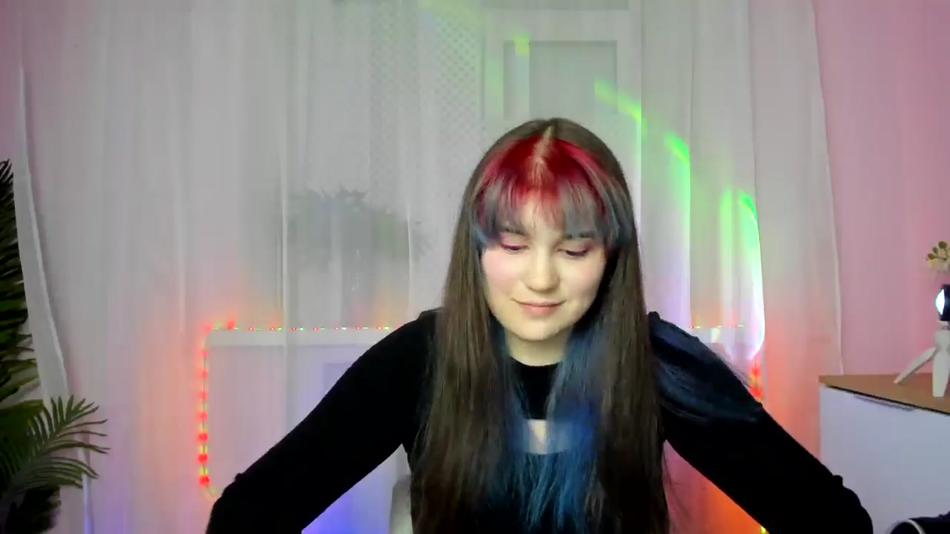 Gallery image thumbnail from ChloeQueen's myfreecams stream on, 02/17/2025, 14:14 image 16 of 20