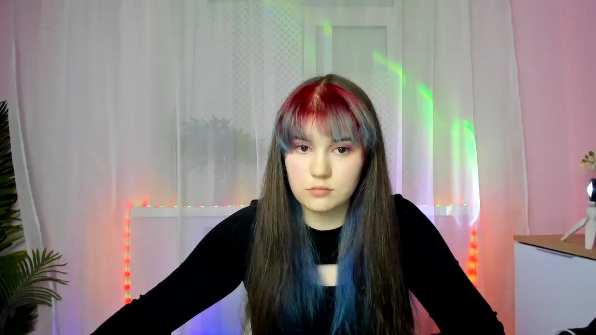 Gallery image thumbnail from ChloeQueen's myfreecams stream on, 02/17/2025, 14:14 image 5 of 20