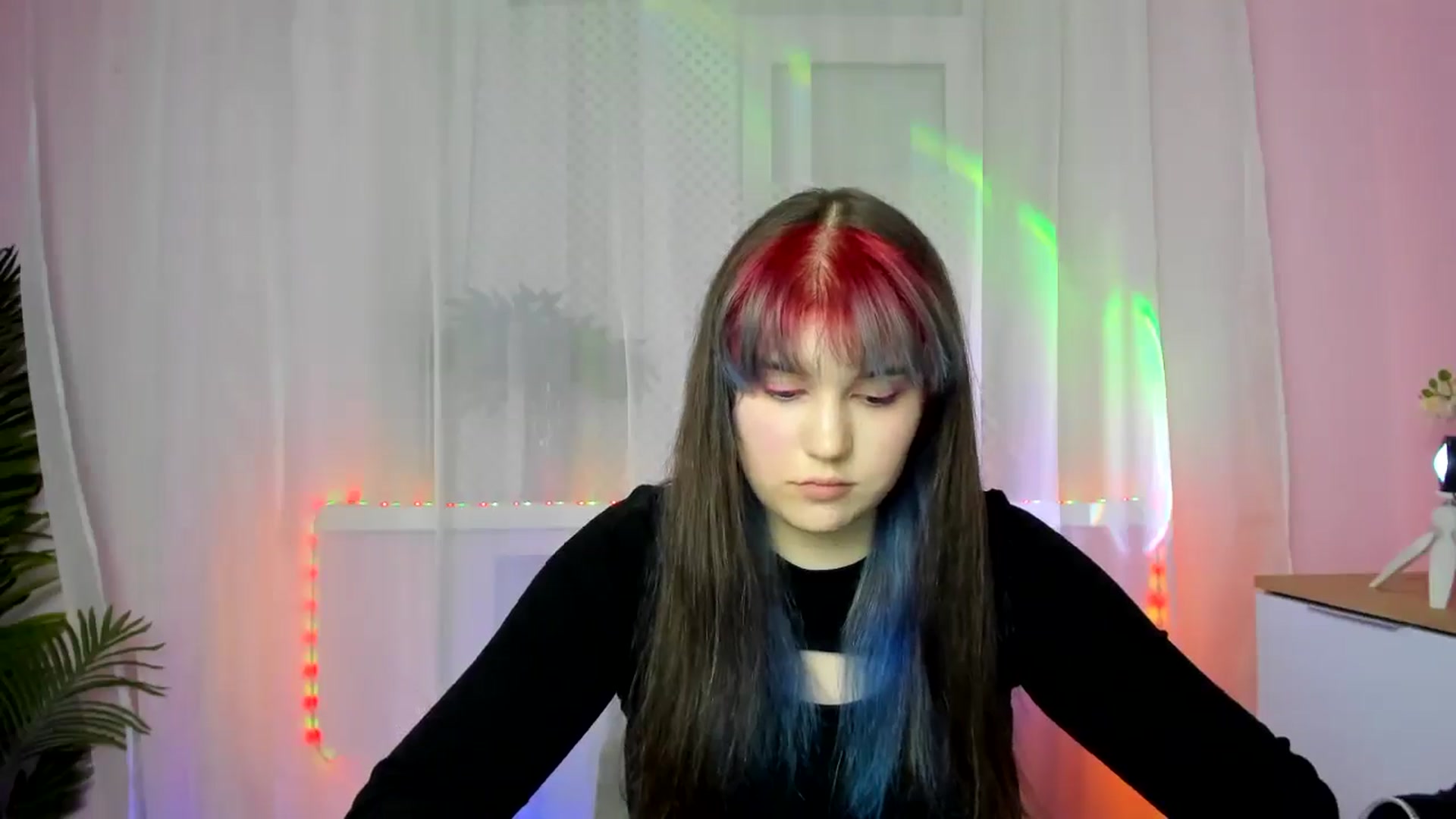 Gallery image thumbnail from ChloeQueen's myfreecams stream on, 02/17/2025, 14:14 image 11 of 20