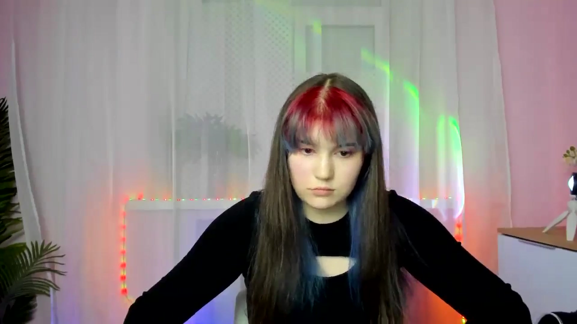 Gallery image thumbnail from ChloeQueen's myfreecams stream on, 02/17/2025, 14:14 image 10 of 20